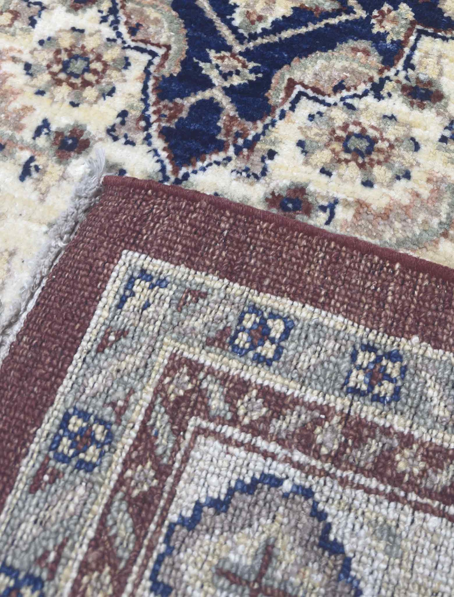 Chobbi Floral Rug - 4 x 6 ft