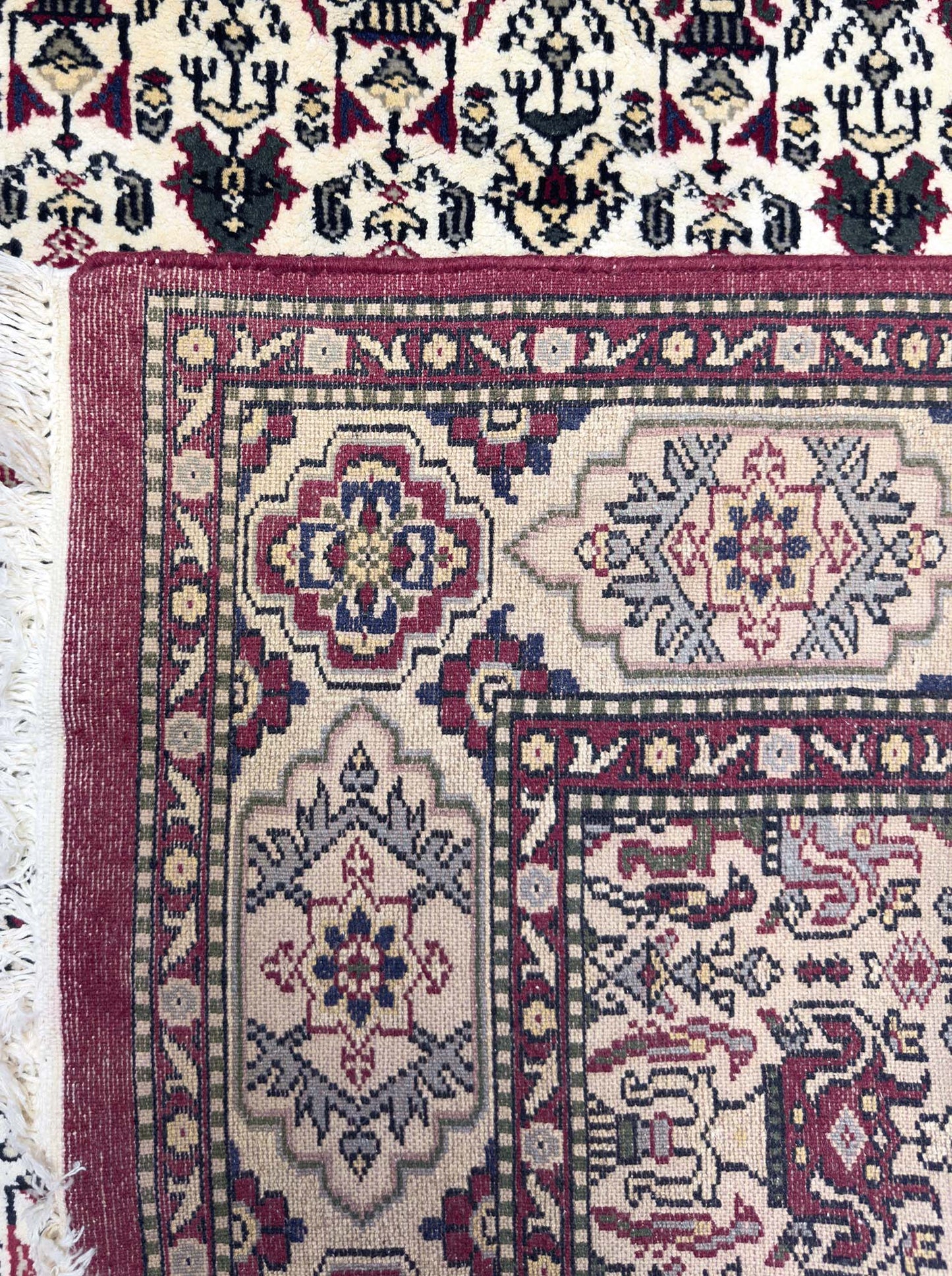 Oriental Abadeh Rug - 4 x 6 ft