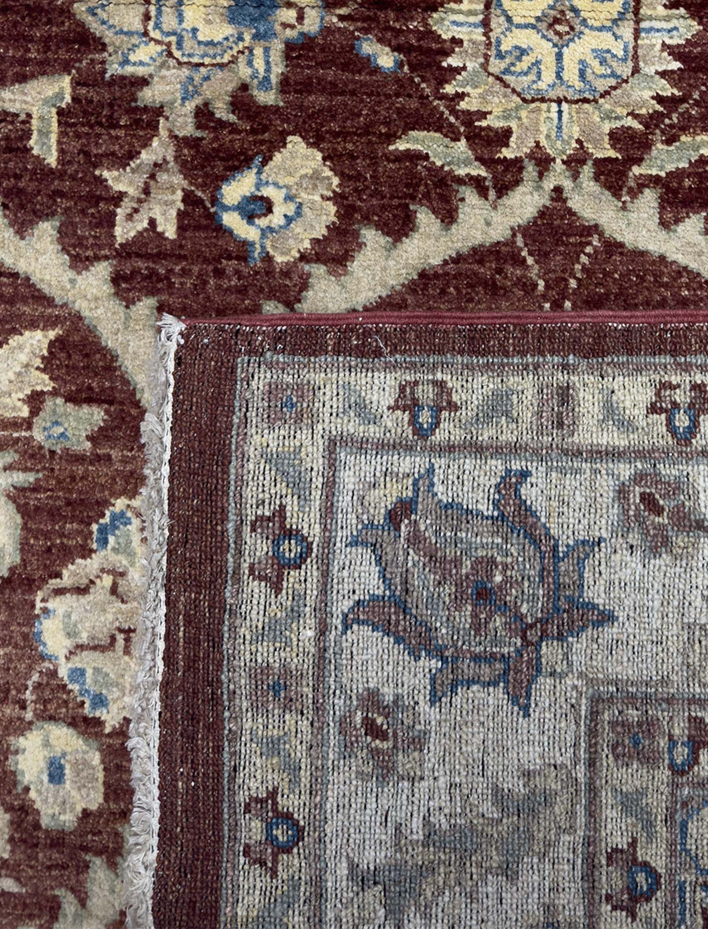 Chobbi Zeigler Rug - 4.5 x 7 ft
