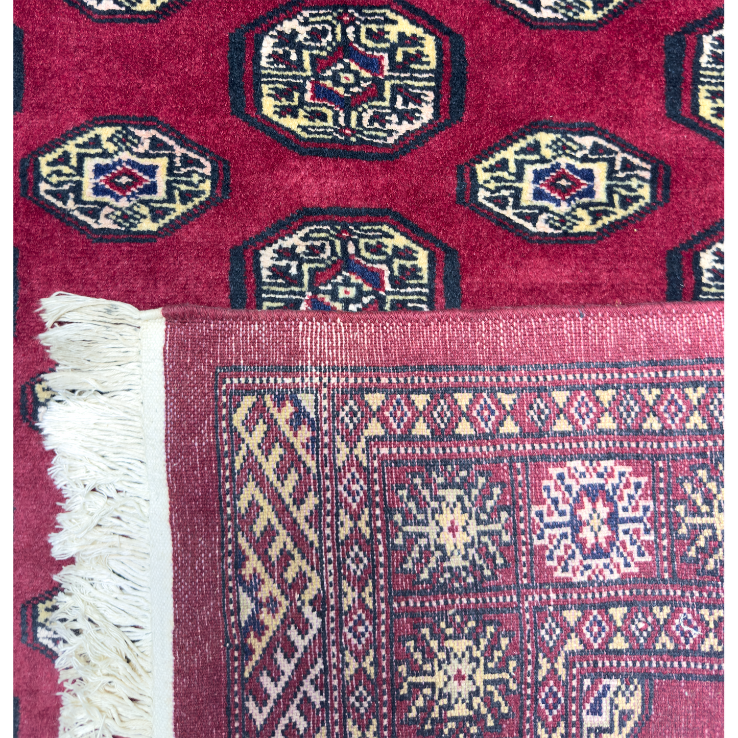 Pak. Bokhara Mori Rug - 4 x 6 ft