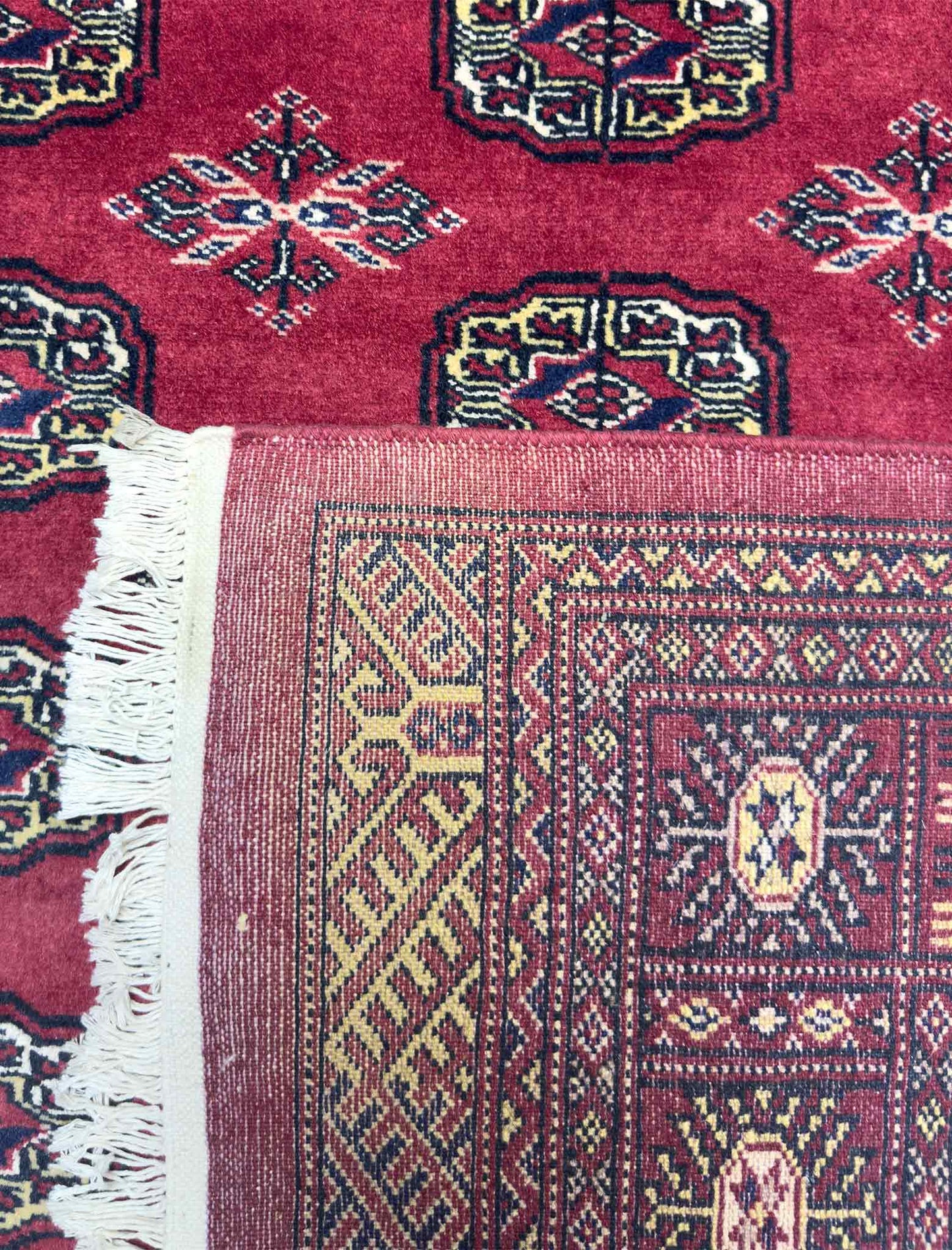 Bokhara Mori Rug - 4 x 6 ft