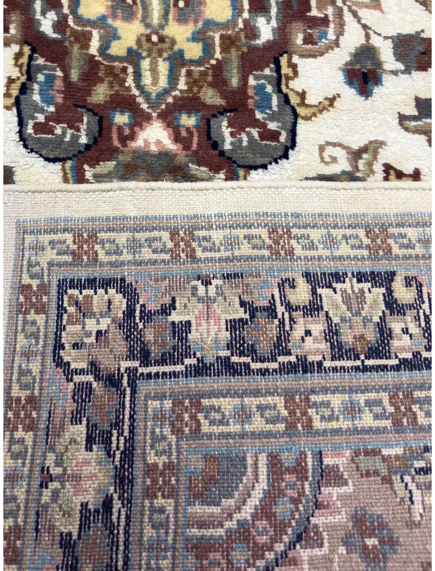 Silky Floral Rug - 3 x 5 ft