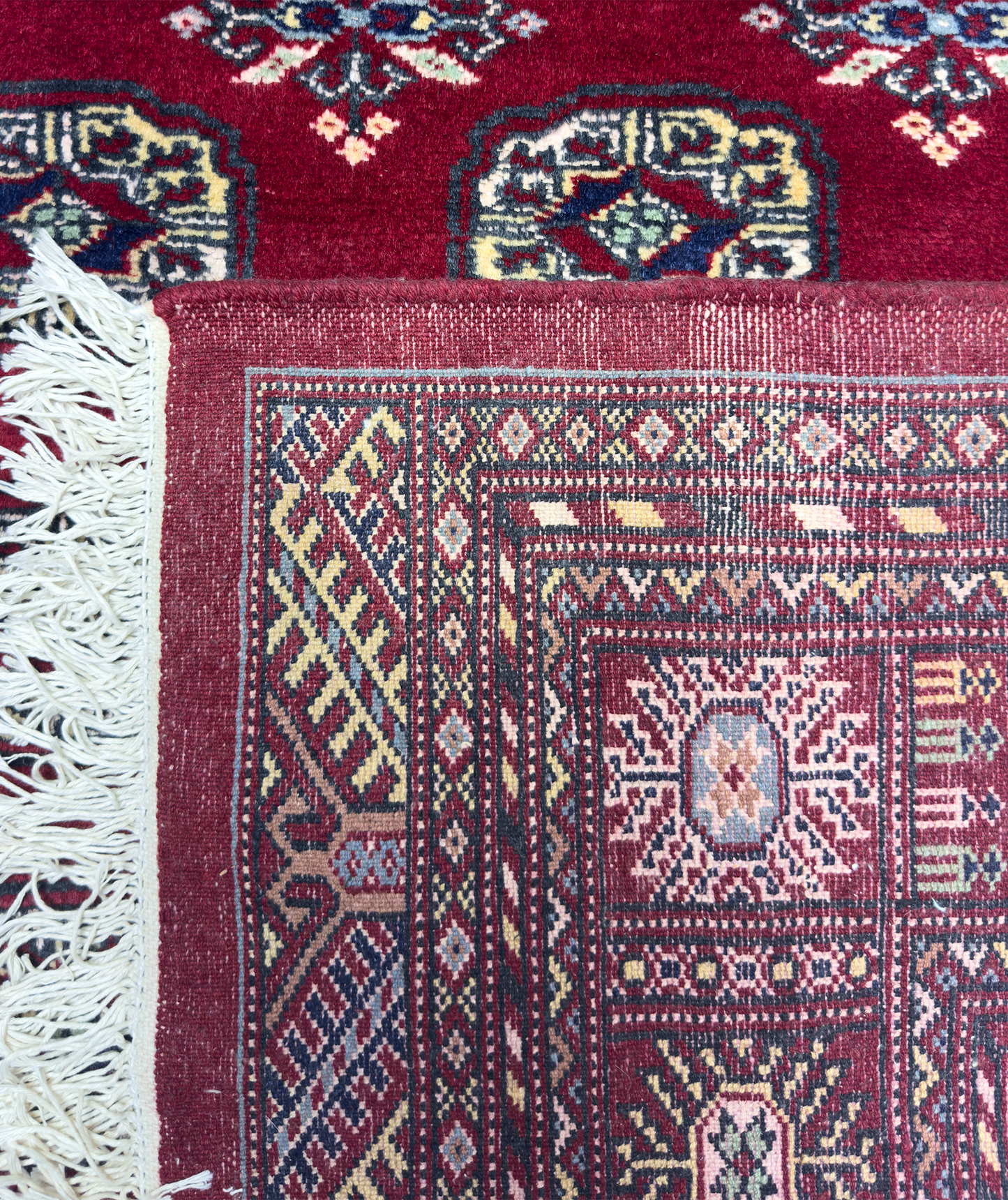 Pak. Bokhara Mori Rug - 4 x 6 ft