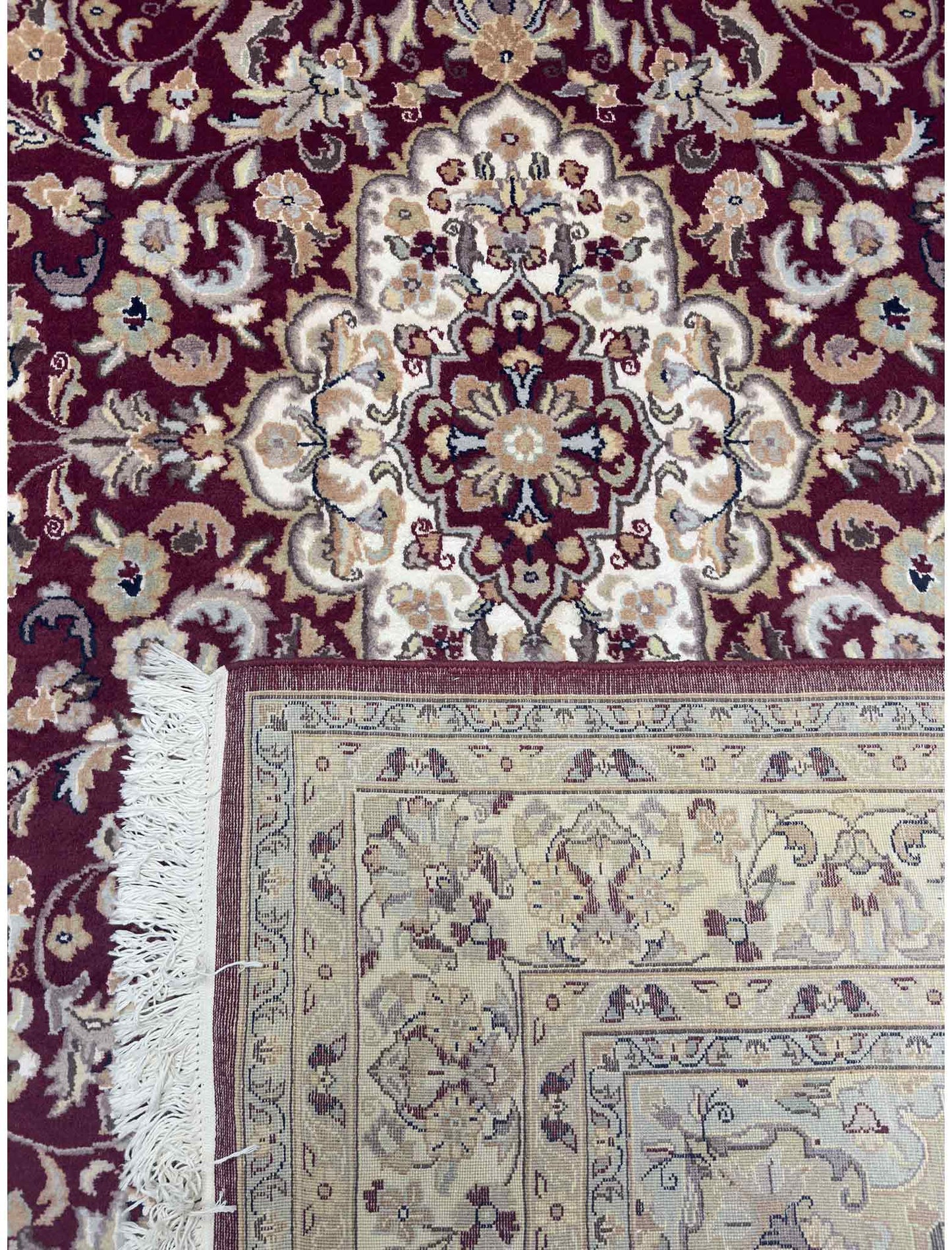 Kashan Floral Rug - 9 x 6 ft