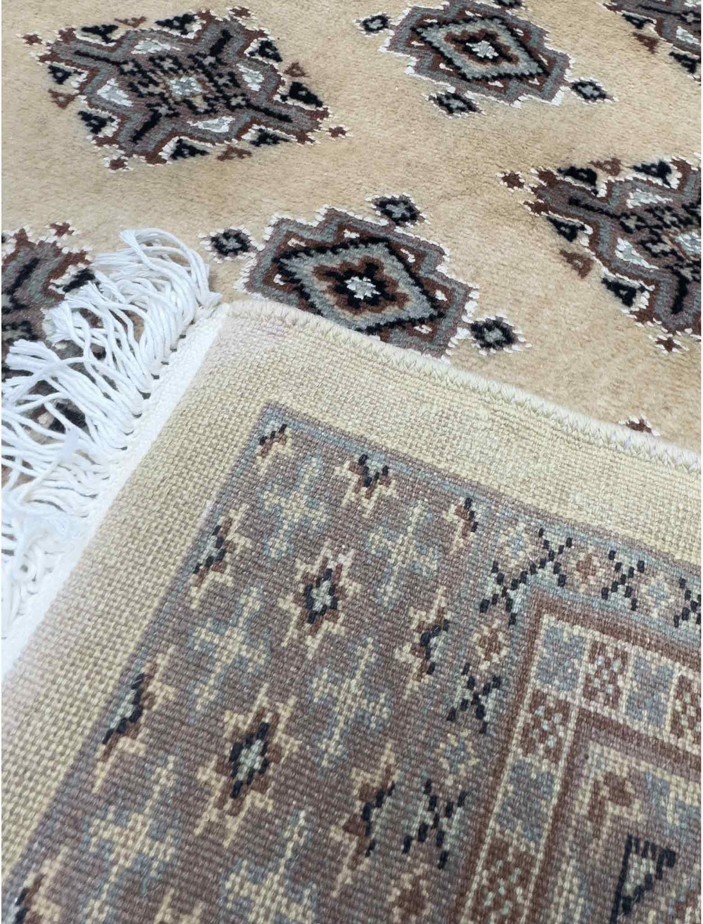 Jaldar Rug - 6 x 4 ft