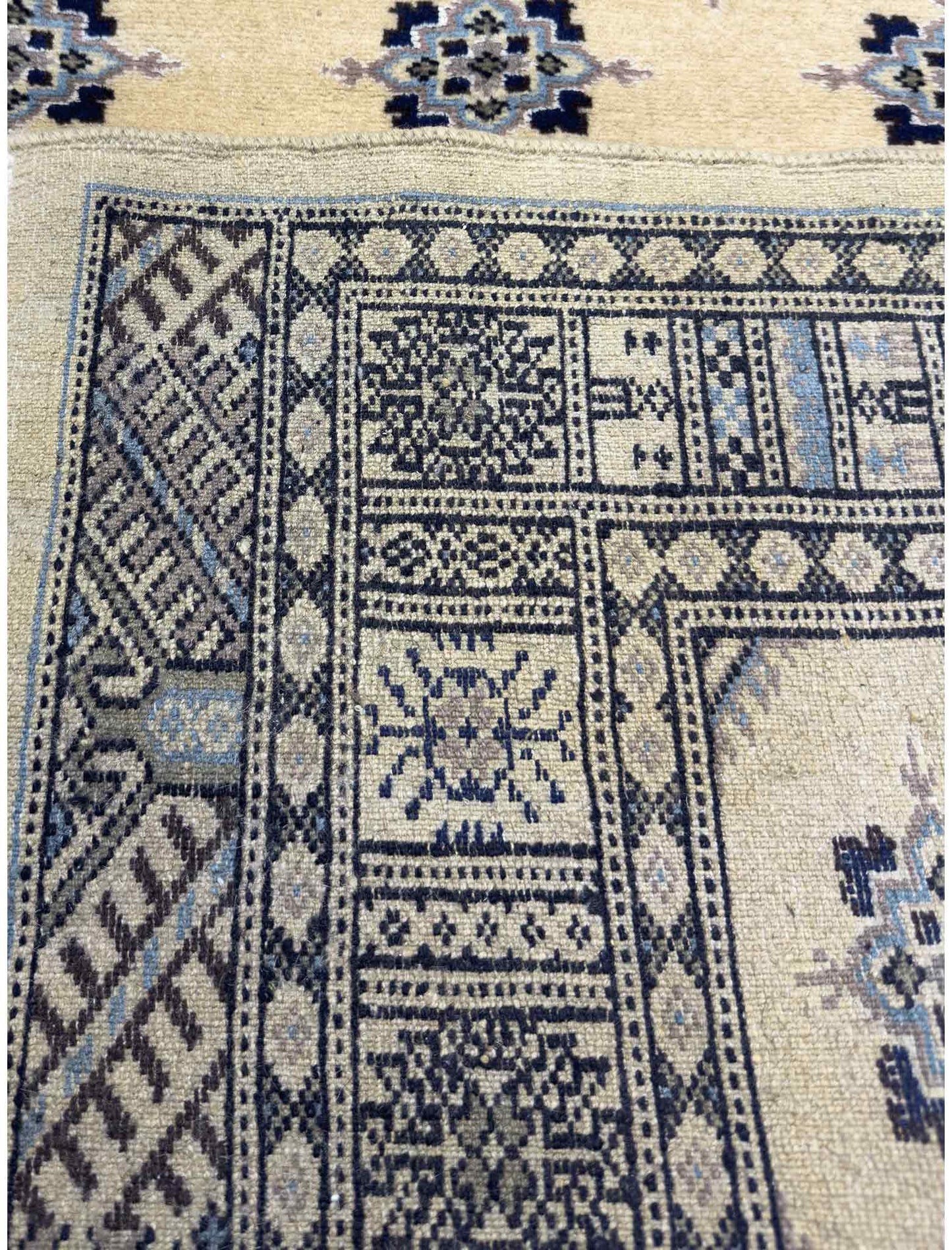 Mori Rug - 5 x 3 ft