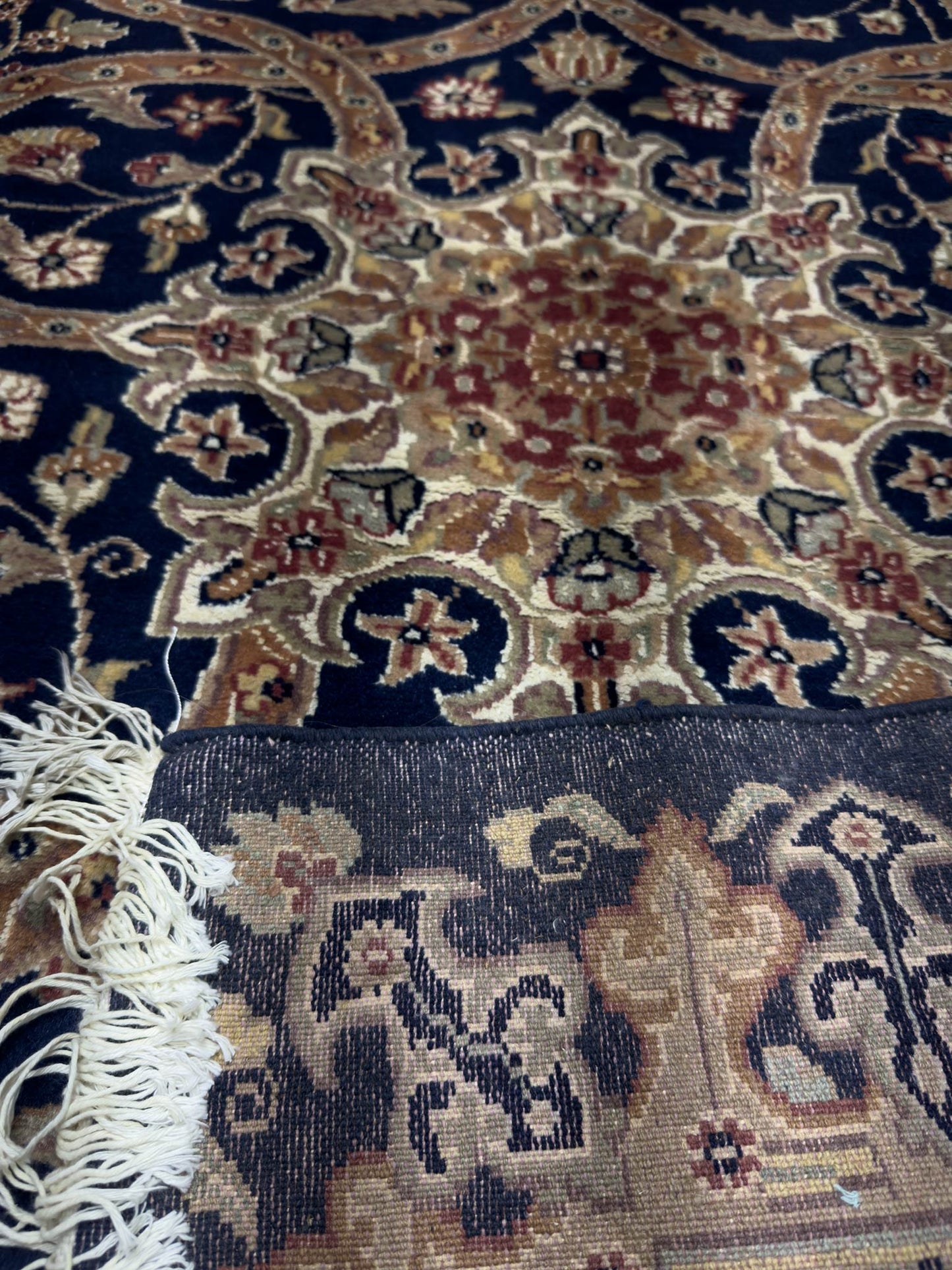 Modern Floral Rug - 4 x 6 ft