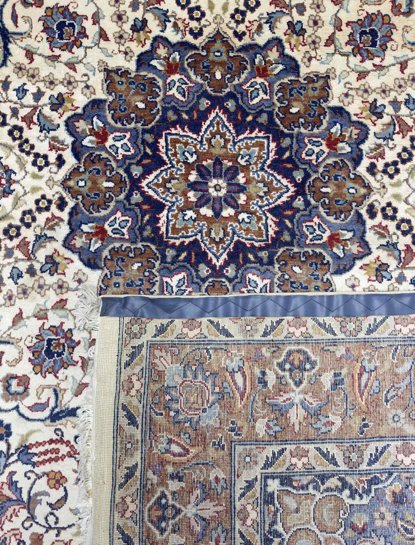 Kashan Medallion Rug - 9 x 6 ft