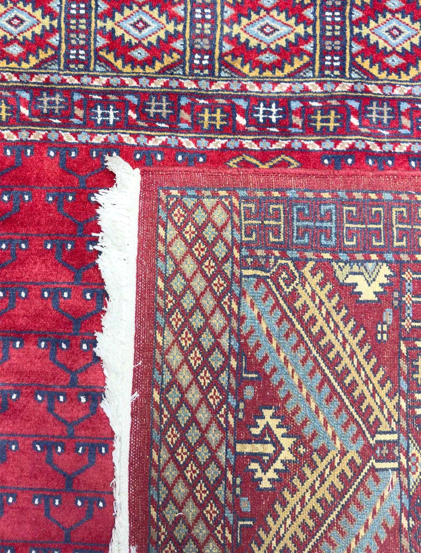 Bokhara Ensi Rug - 4 x 6 ft