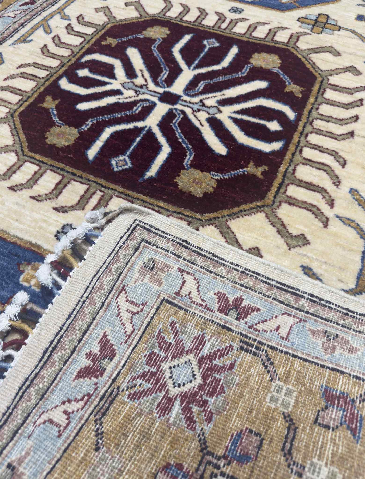 Modern Kazak Rug - 6 x 4 ft