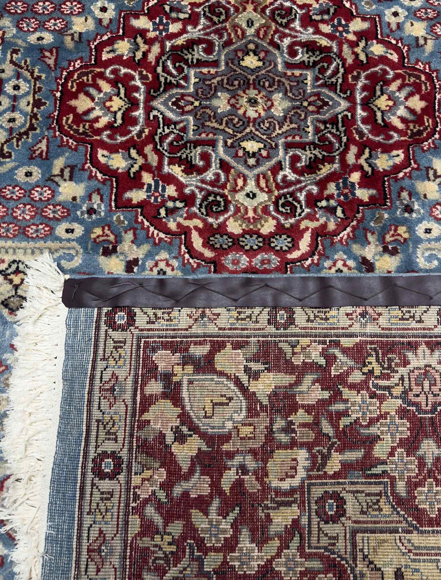 Kashan `Waaz` Rug - 4.5 x 7 ft