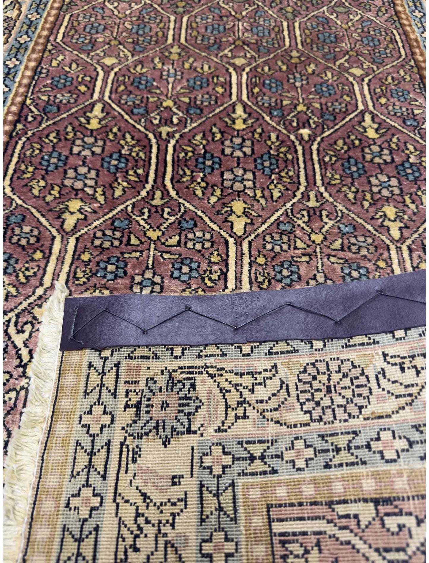Kasmir Silk Rug - 3 x 2 ft