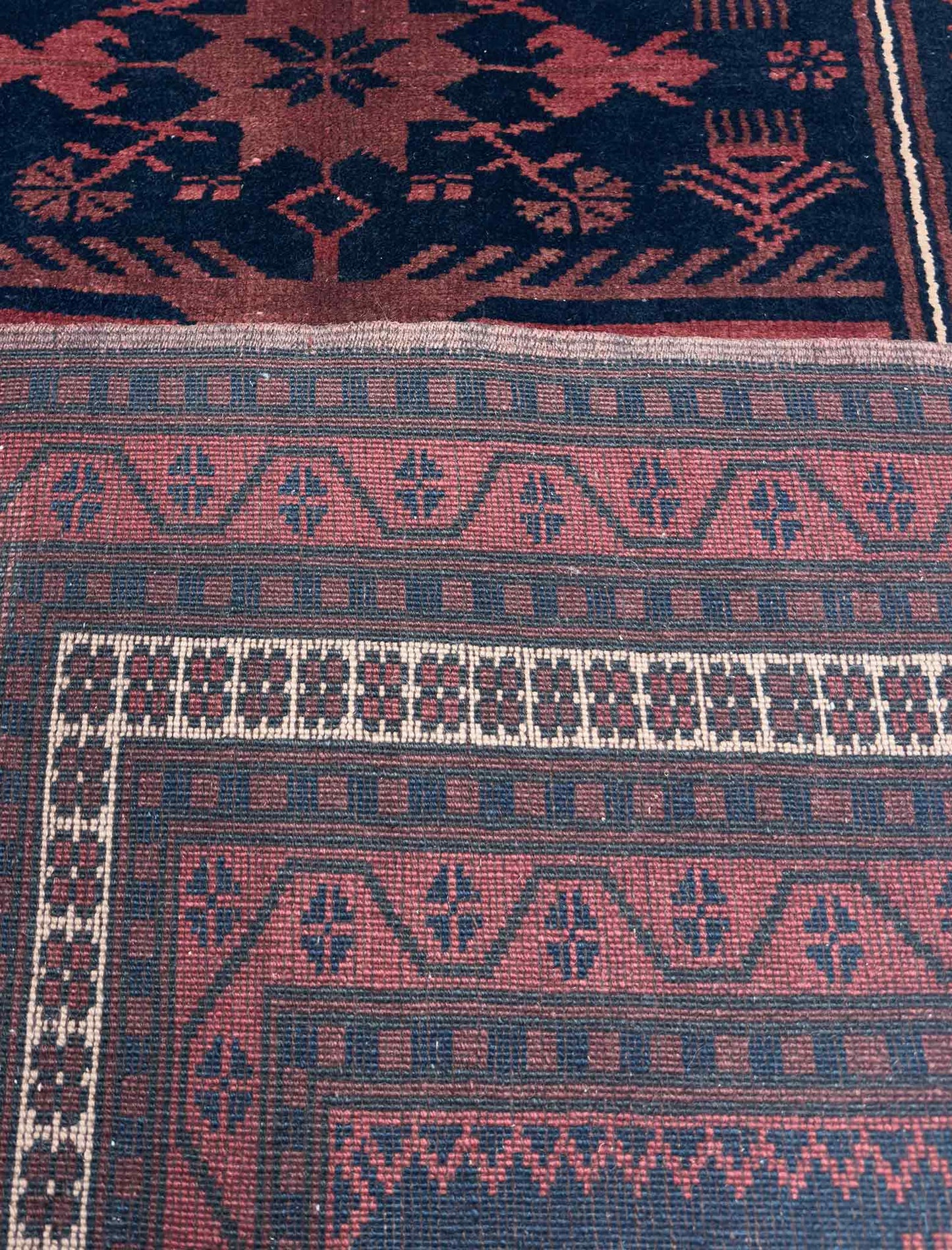 Turkish Yaksebadir Rug - 6 x 4 ft