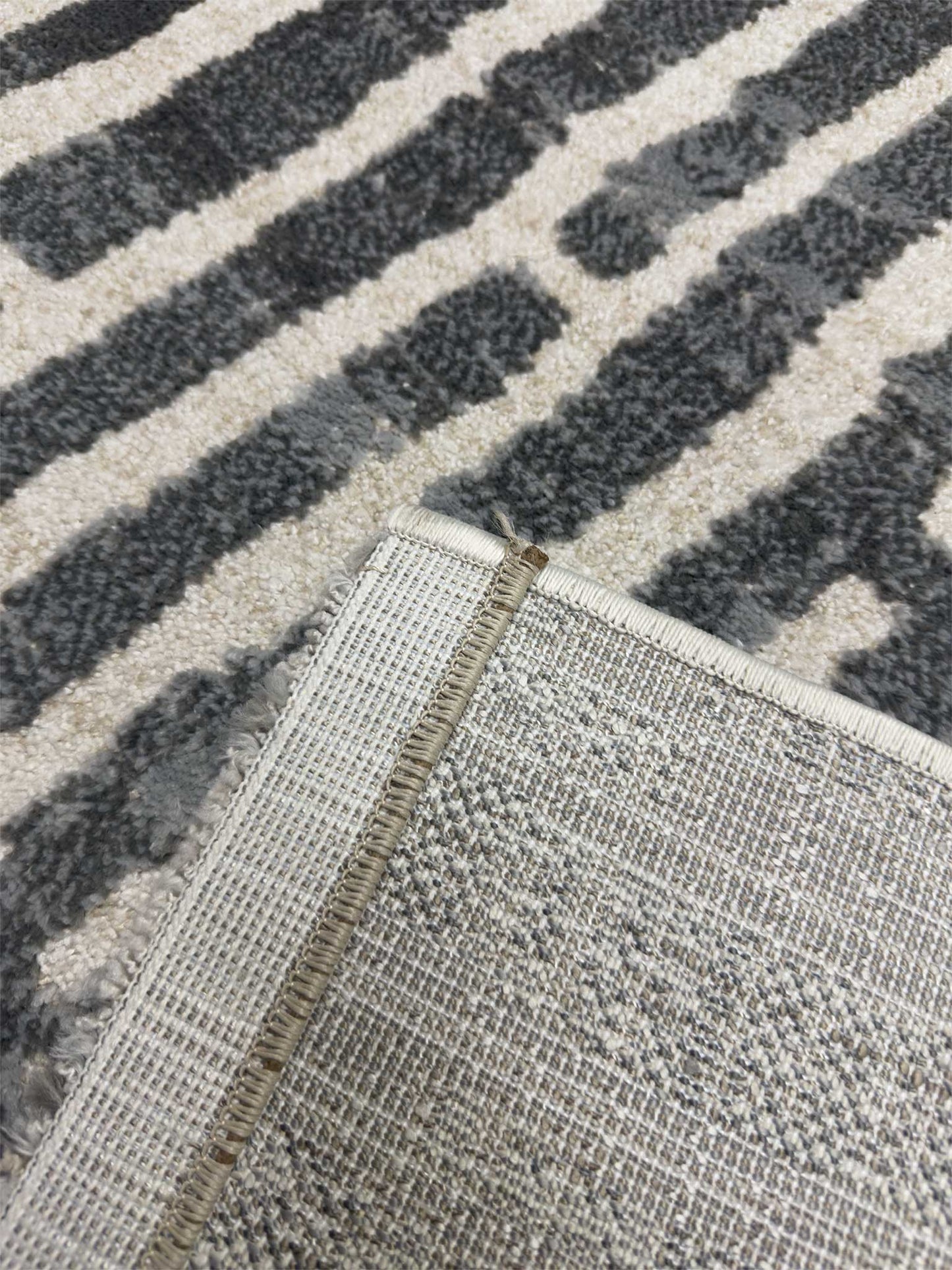 Modern Contemporary Rug - 5 x 7 ft