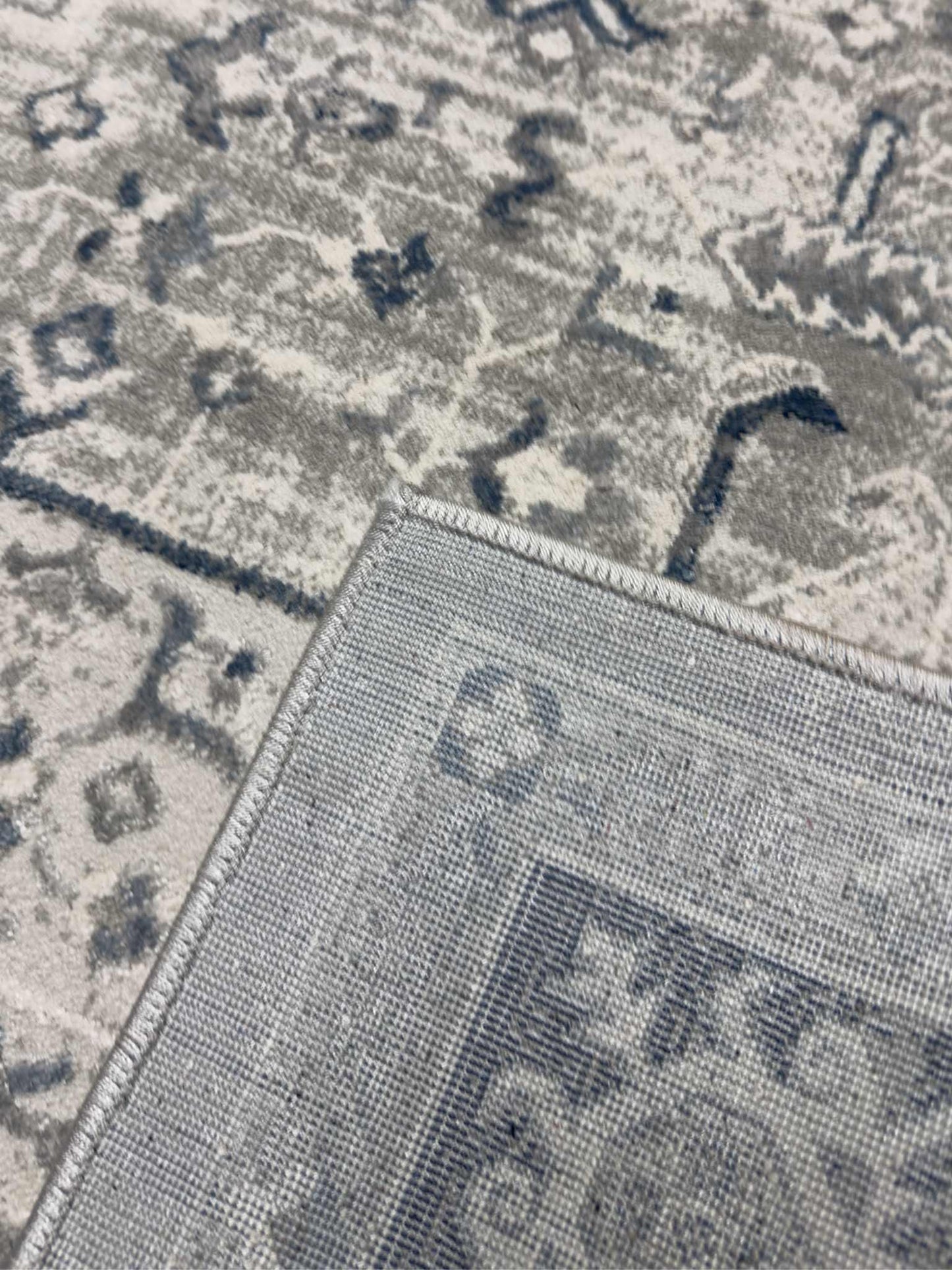 Modern Transitional Rug - 5 x 7 ft