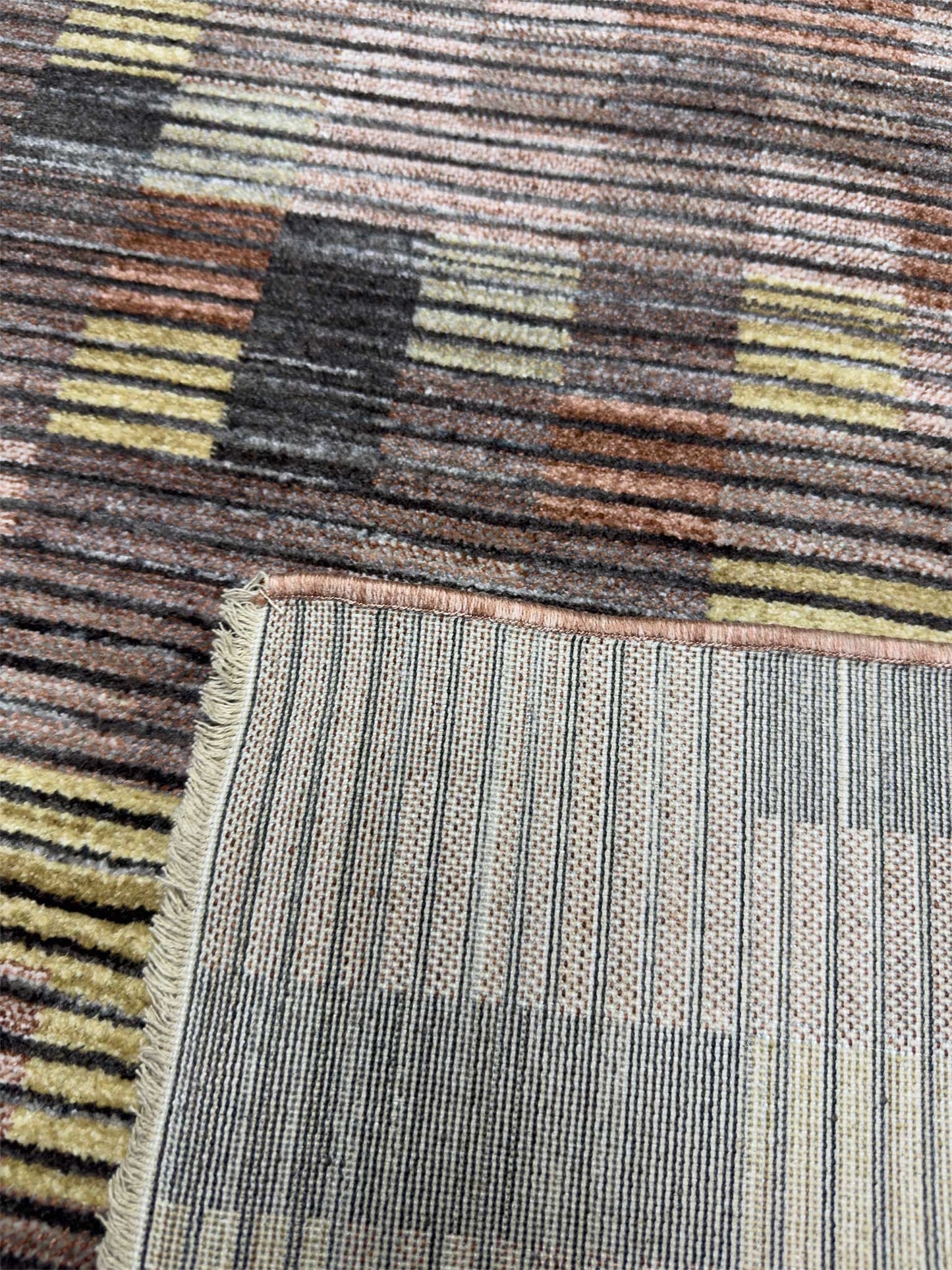 Modern Contemporary Rug - 5 x 7 ft