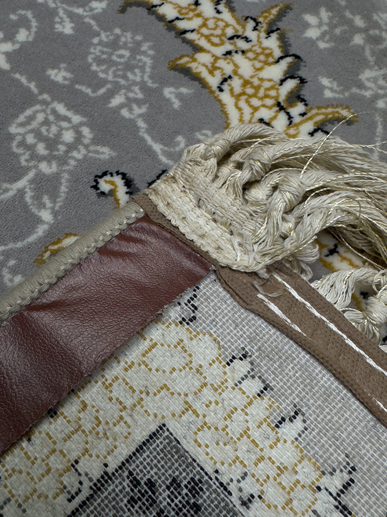 Traditional Floral Rug - 5 x 7 ft