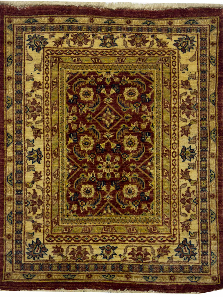 Chobbi Rug - 4 x 3 ft