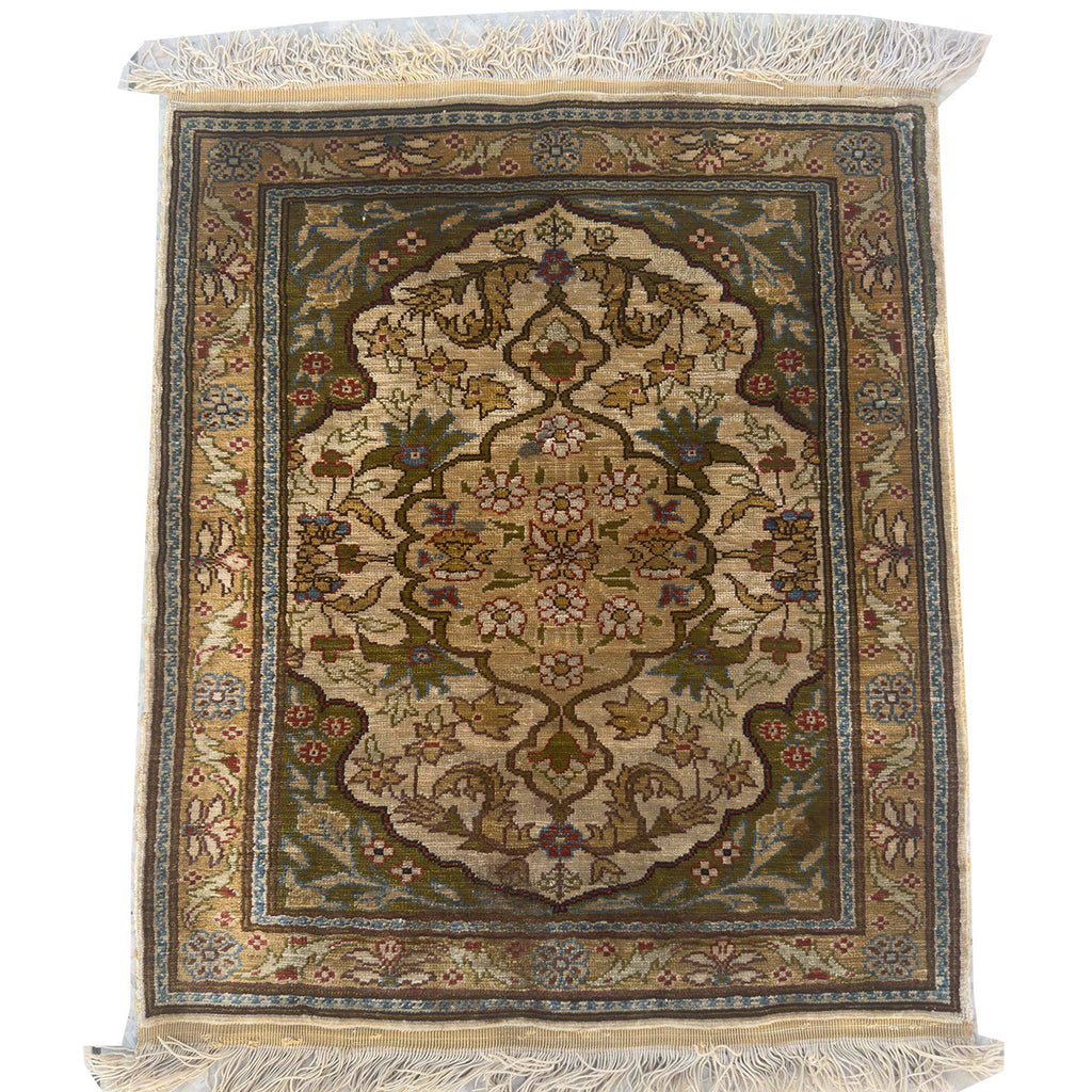 Keysari Silk Rug - 1 x 1.5 ft
