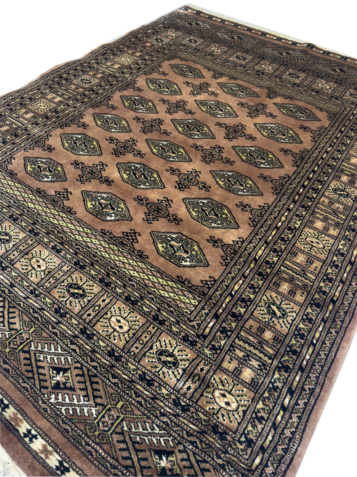 Mori Gul Rug - 6 x 4 ft