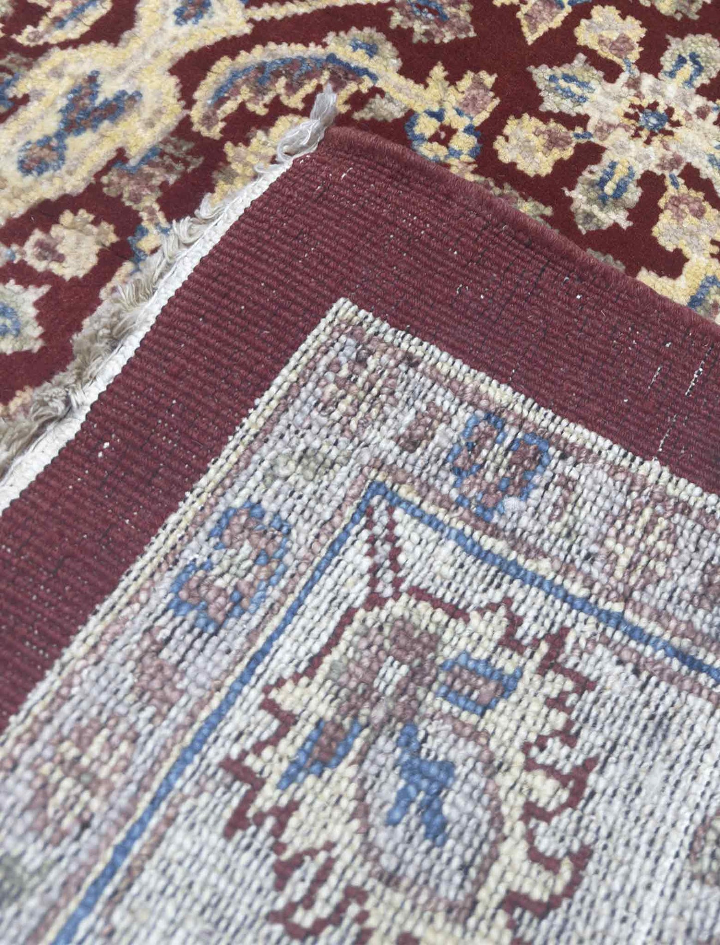 Chobbi Floral Rug - 4 x 6 ft