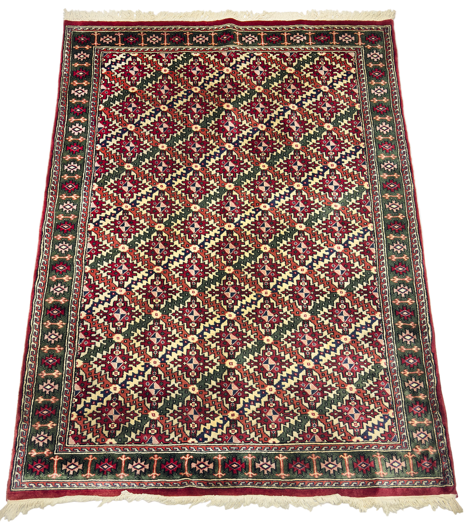 Yamut Bokhara Rug - 4 x 6 ft
