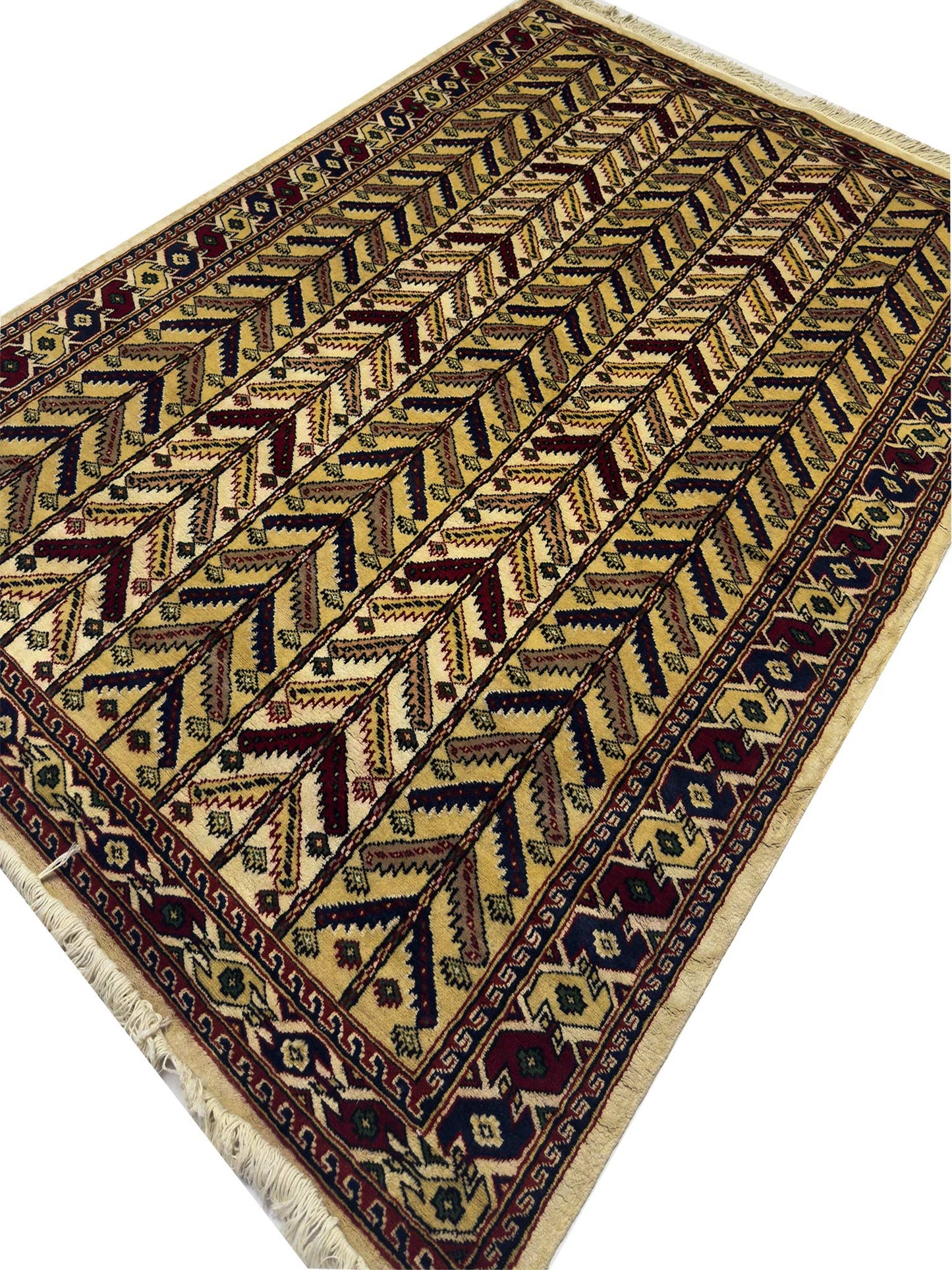 Osmalik Rug - 4 x 6 ft