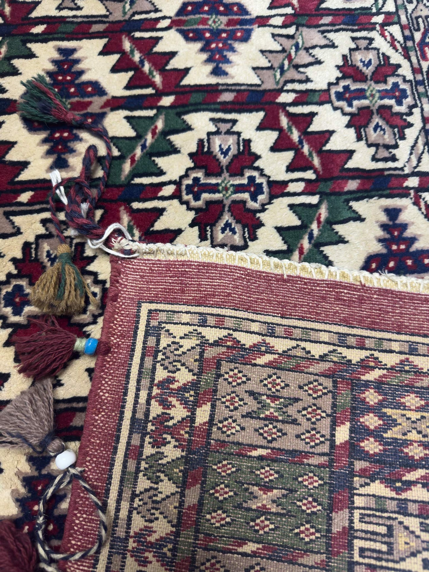 Yamut Rug - 2.5 x 4 ft