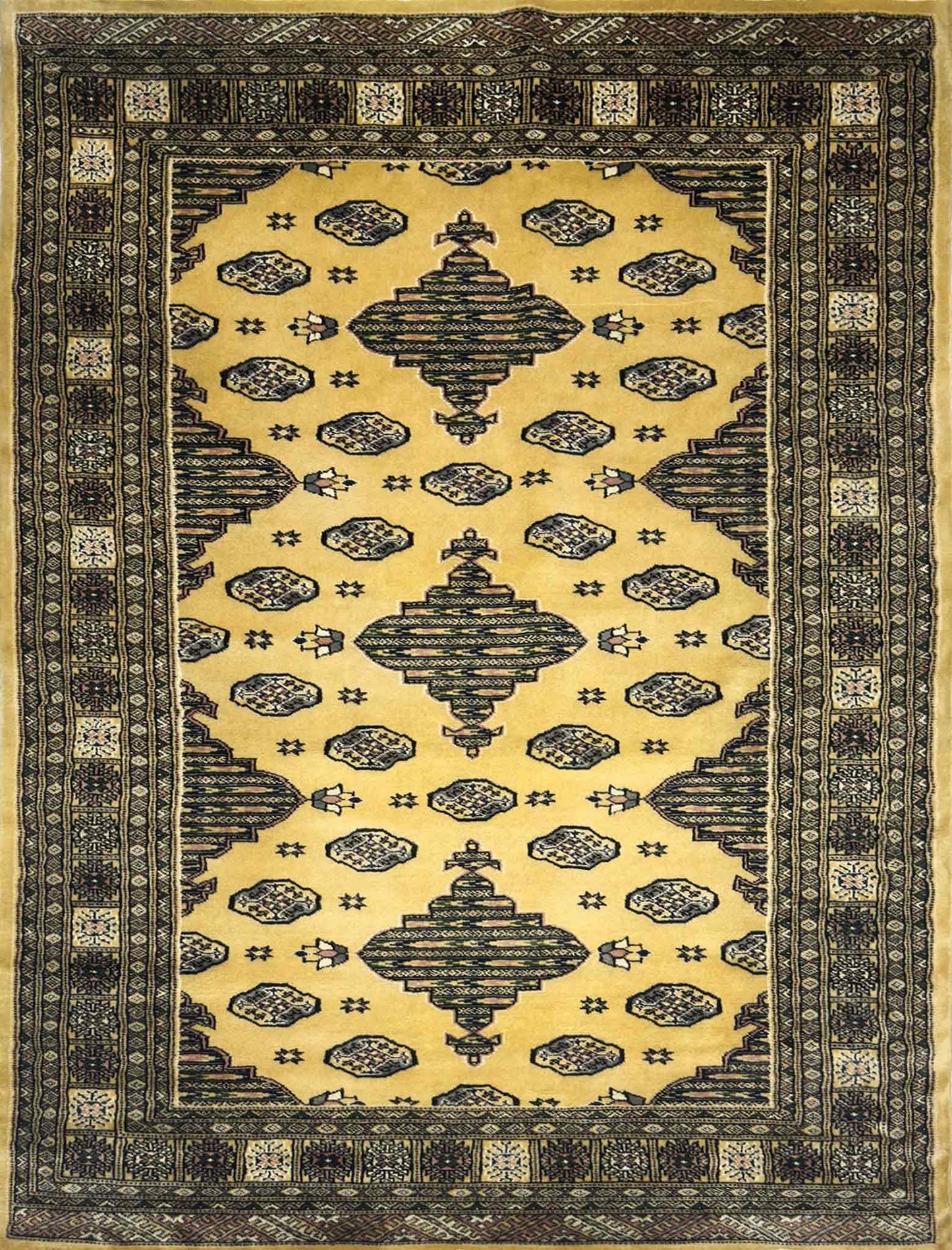 Bokhara Gul Rug - 4 x 6 ft