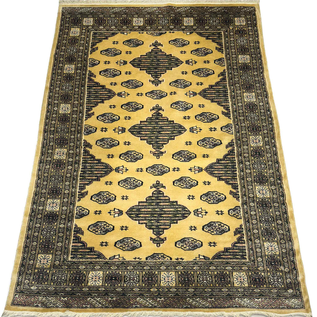Bokhara Gul Rug - 4 x 6 ft