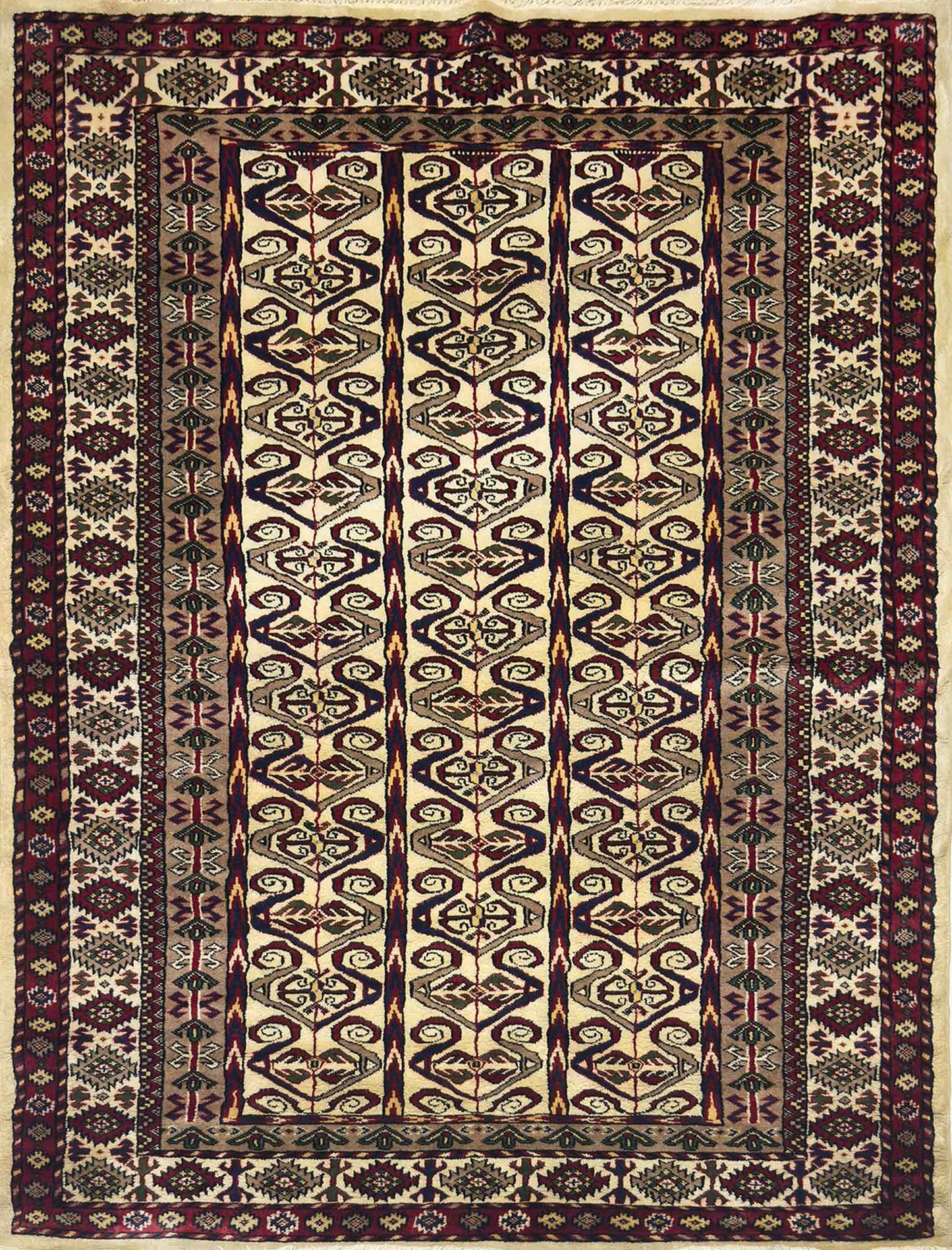 Bokhara Yamut Rug - 4 x 6 ft
