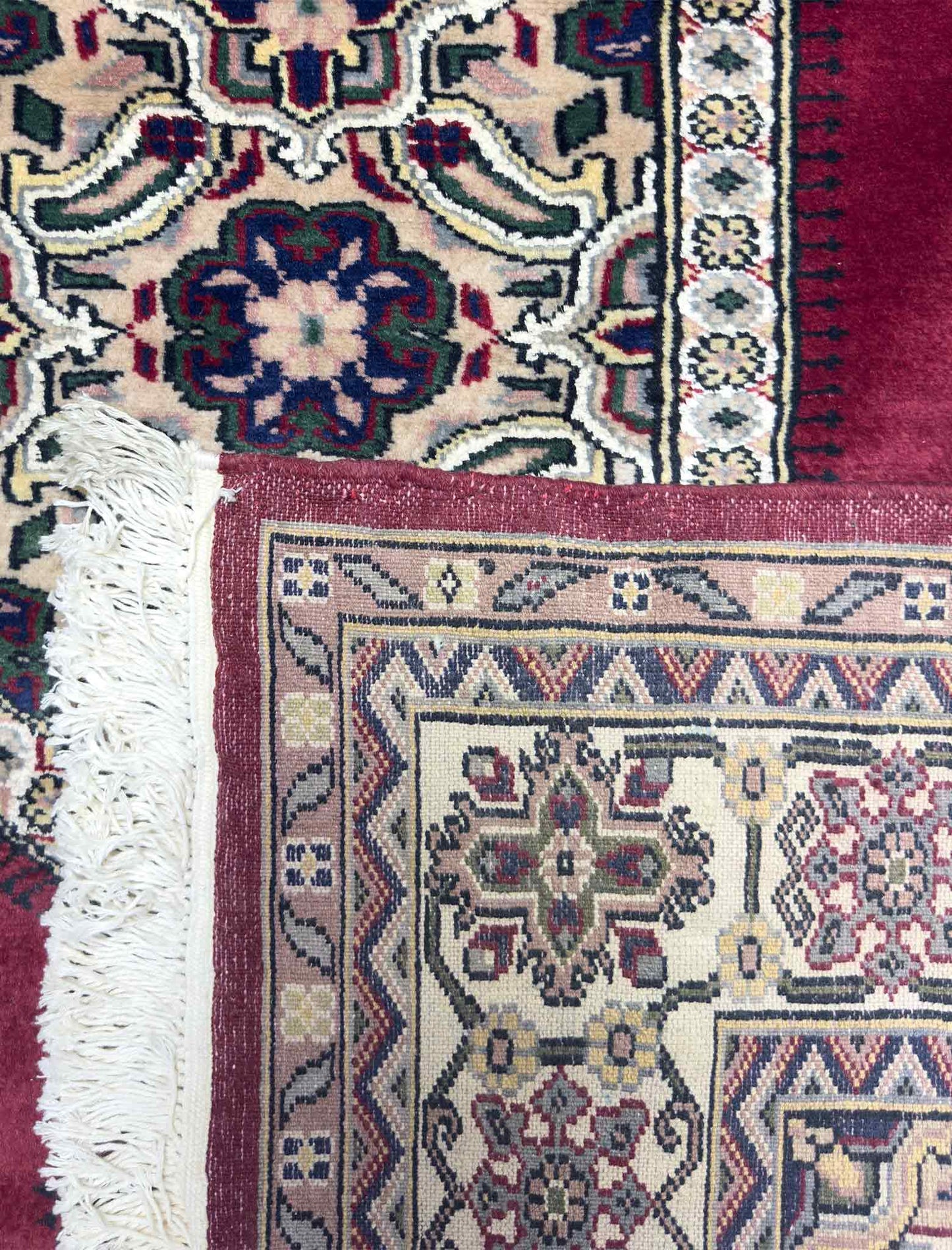 Modern Senneh Rug  - 4 x 6 ft
