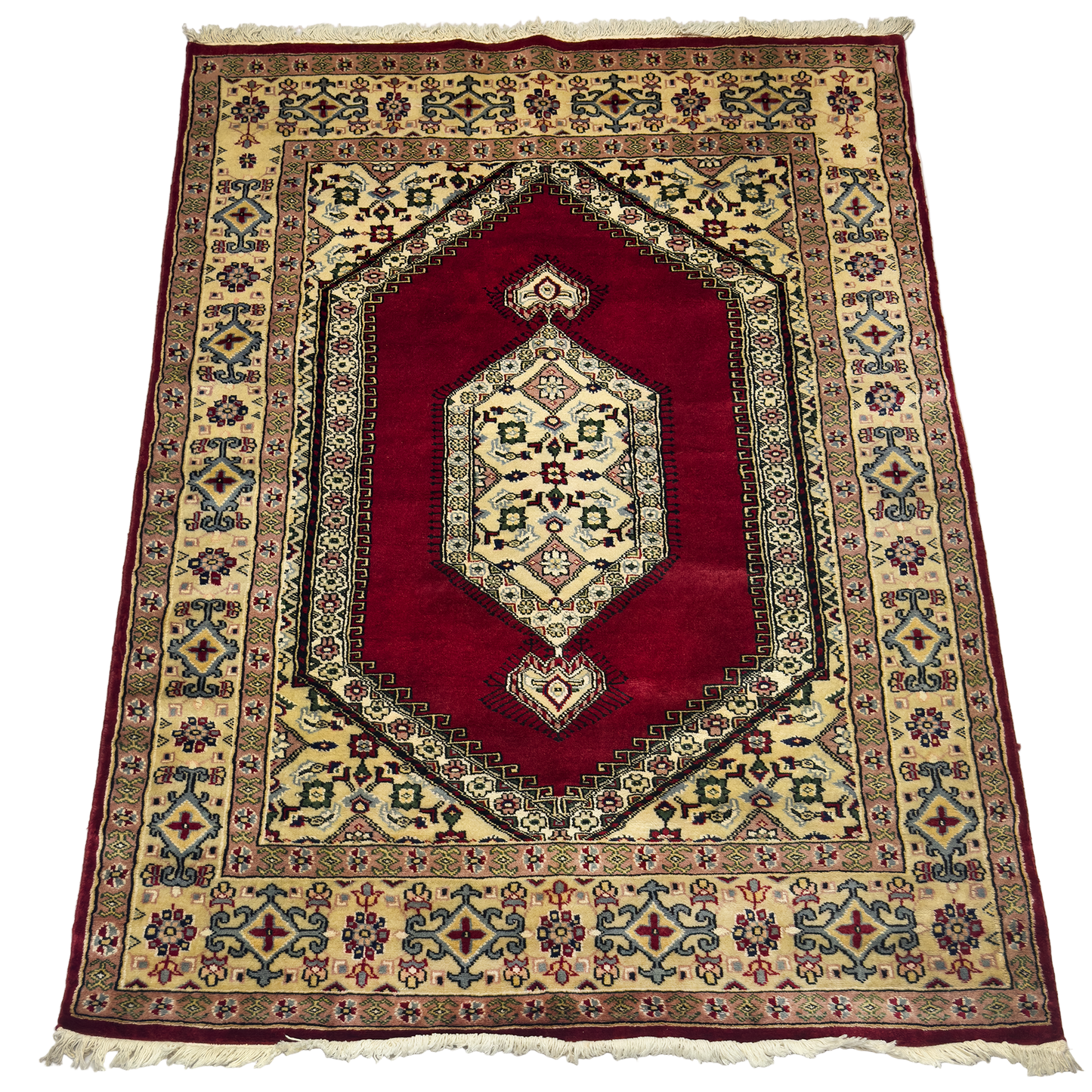 Pak. Persian Senneh  Rug - 4 x 6 ft