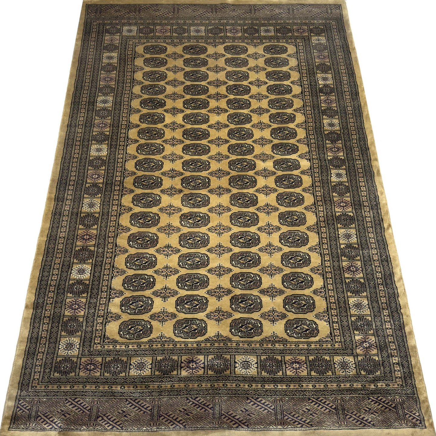 Tekke Gul Rug - 8 x 5 ft