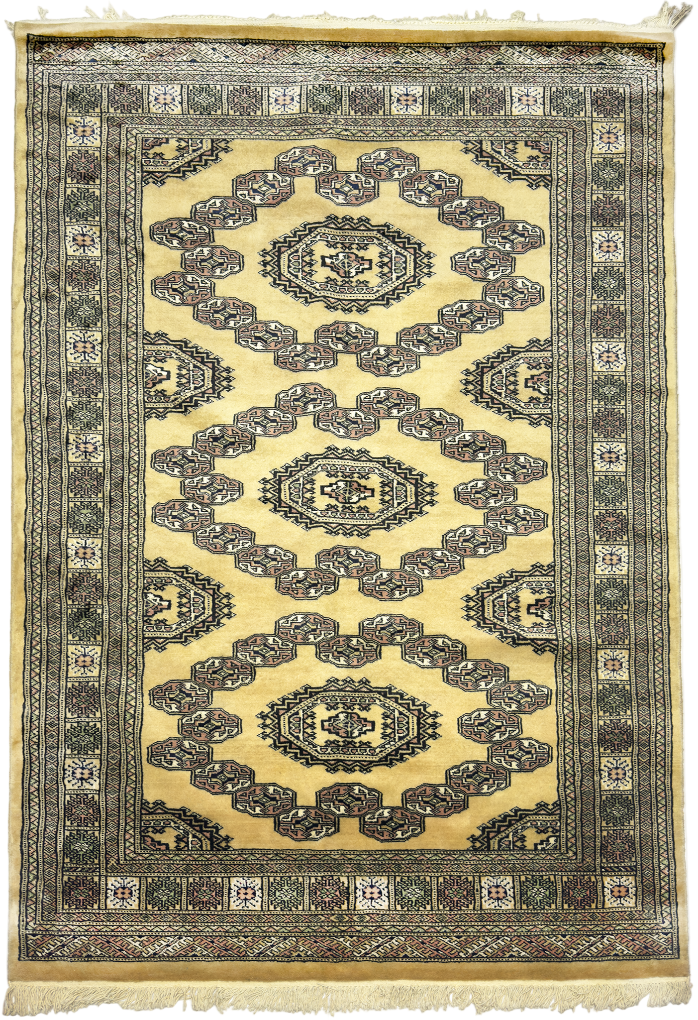 Pak. Bokhara Gul Rug - 4 x 6 ft