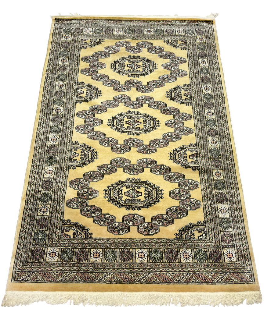Tekke`Gul Bokhara Rug - 4 x 6 ft