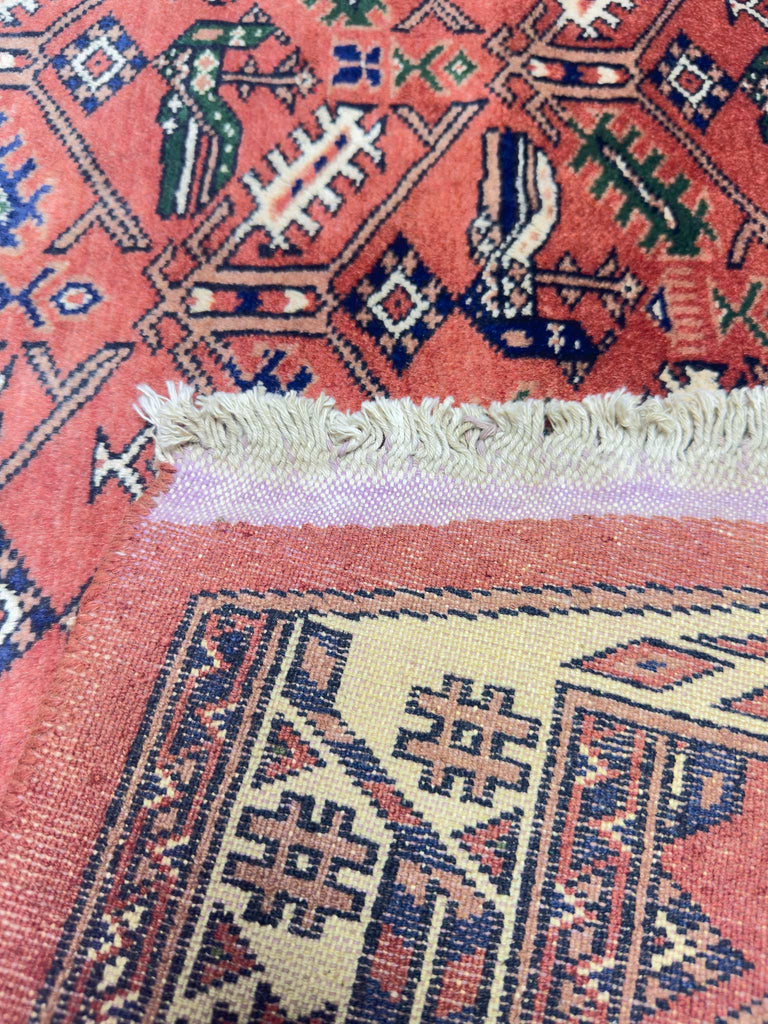 Oosmalik  Hanging Rug - 4 x 2.5 ft