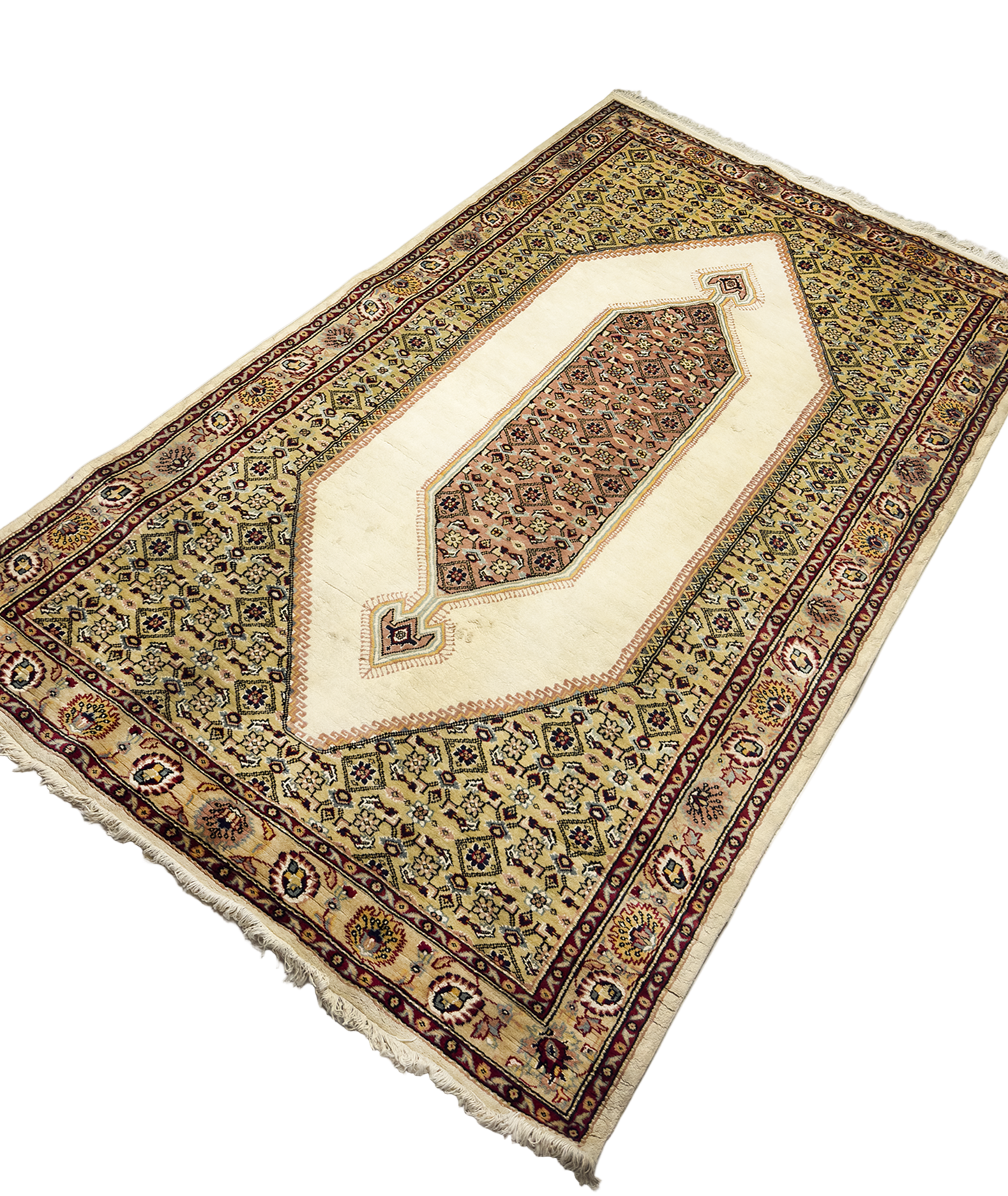 Pak. Persian Sennah Rug - 5 x 8 ft