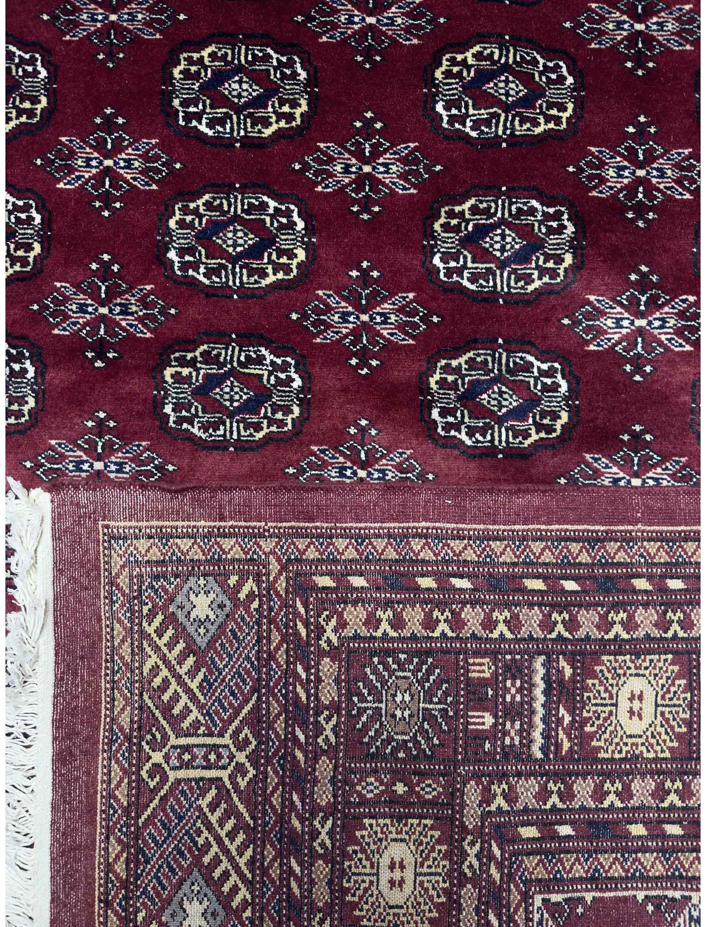 Tekke Gul Rug - 8 x 5 ft