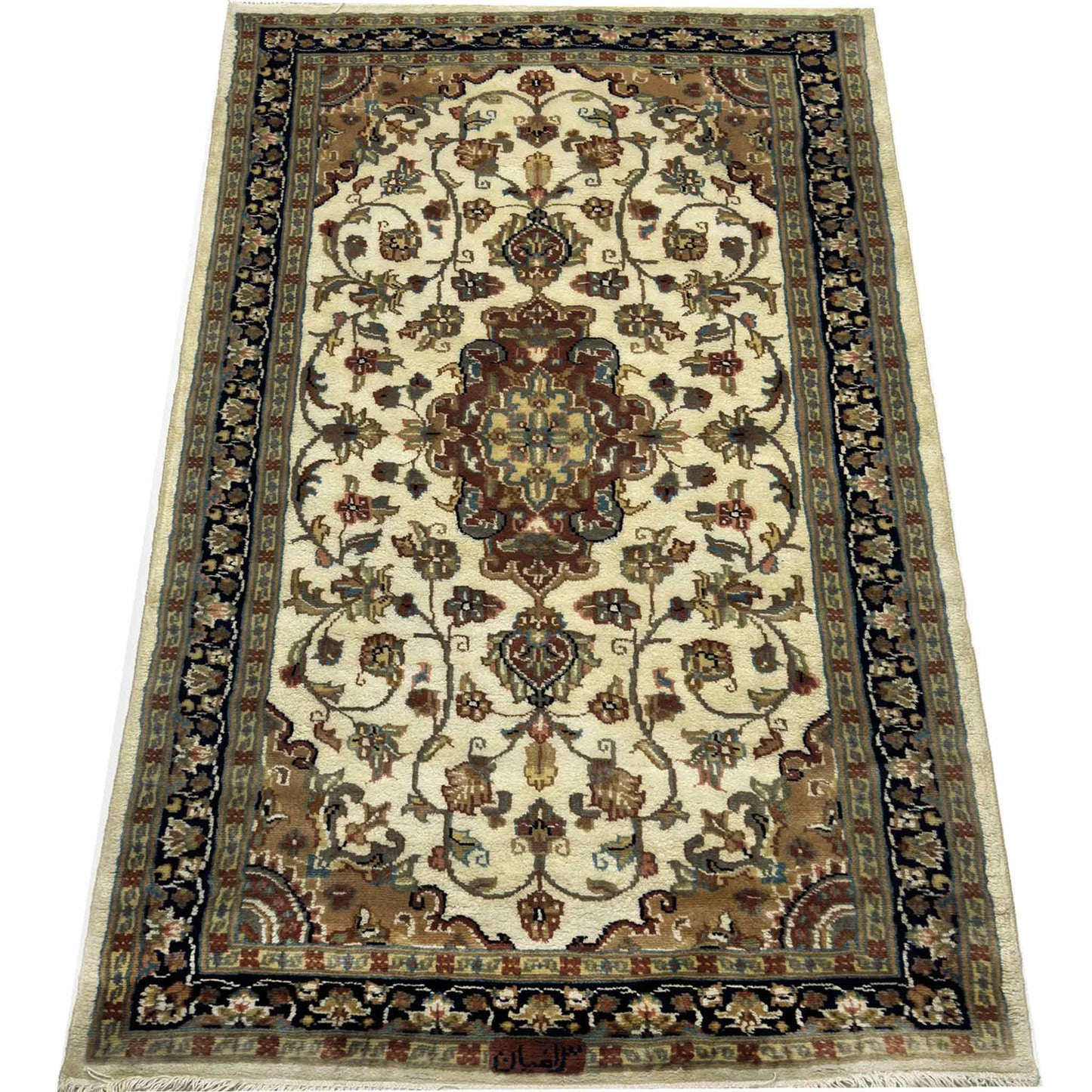 Silky Floral Rug - 3 x 5 ft