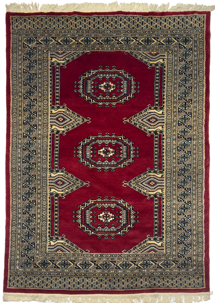 Tekke`Gul Bokhara Rug - 4 x 6 ft