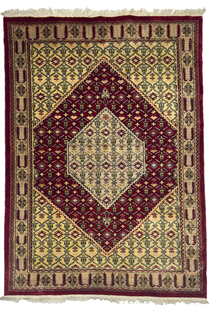 Persian Senneh Rug - 4 x 6 ft