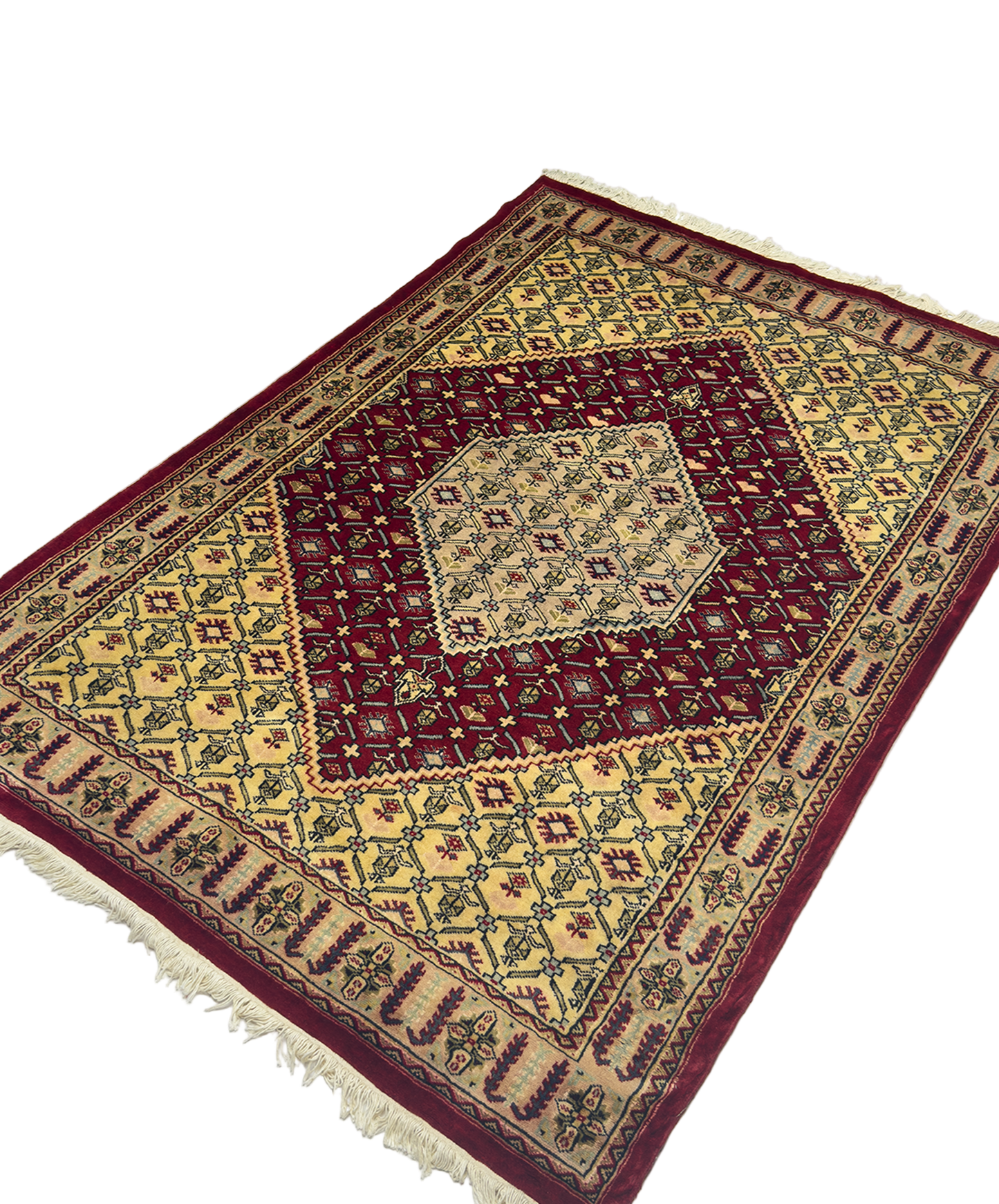 Pak. Persian Senneh Rug - 4 x 6 ft