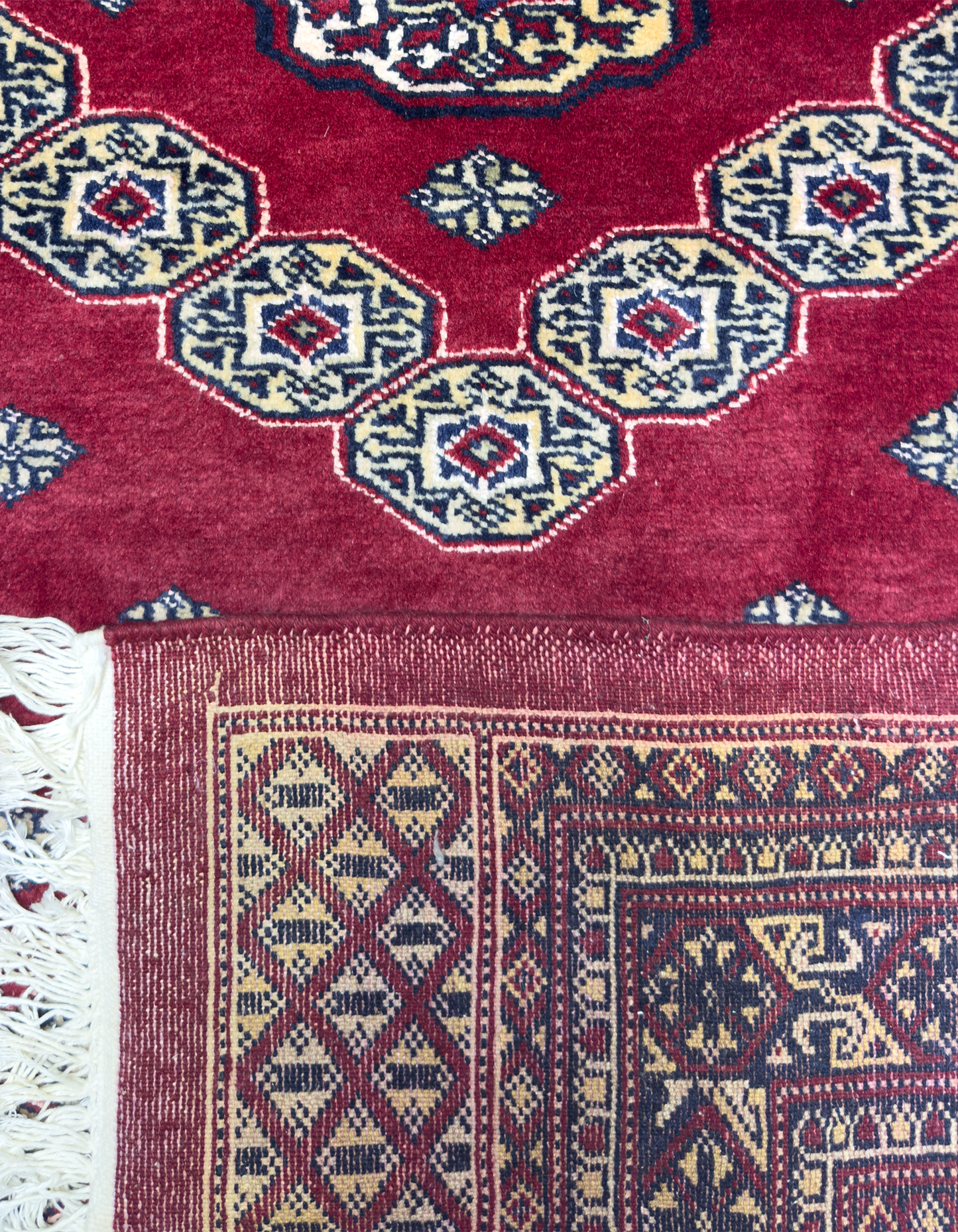 Pak. Bokhara Gul Rug - 4 x 6 ft