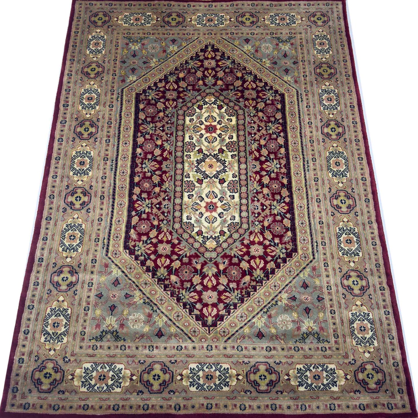 Mahi Senneh Rug - 4 x 6 ft