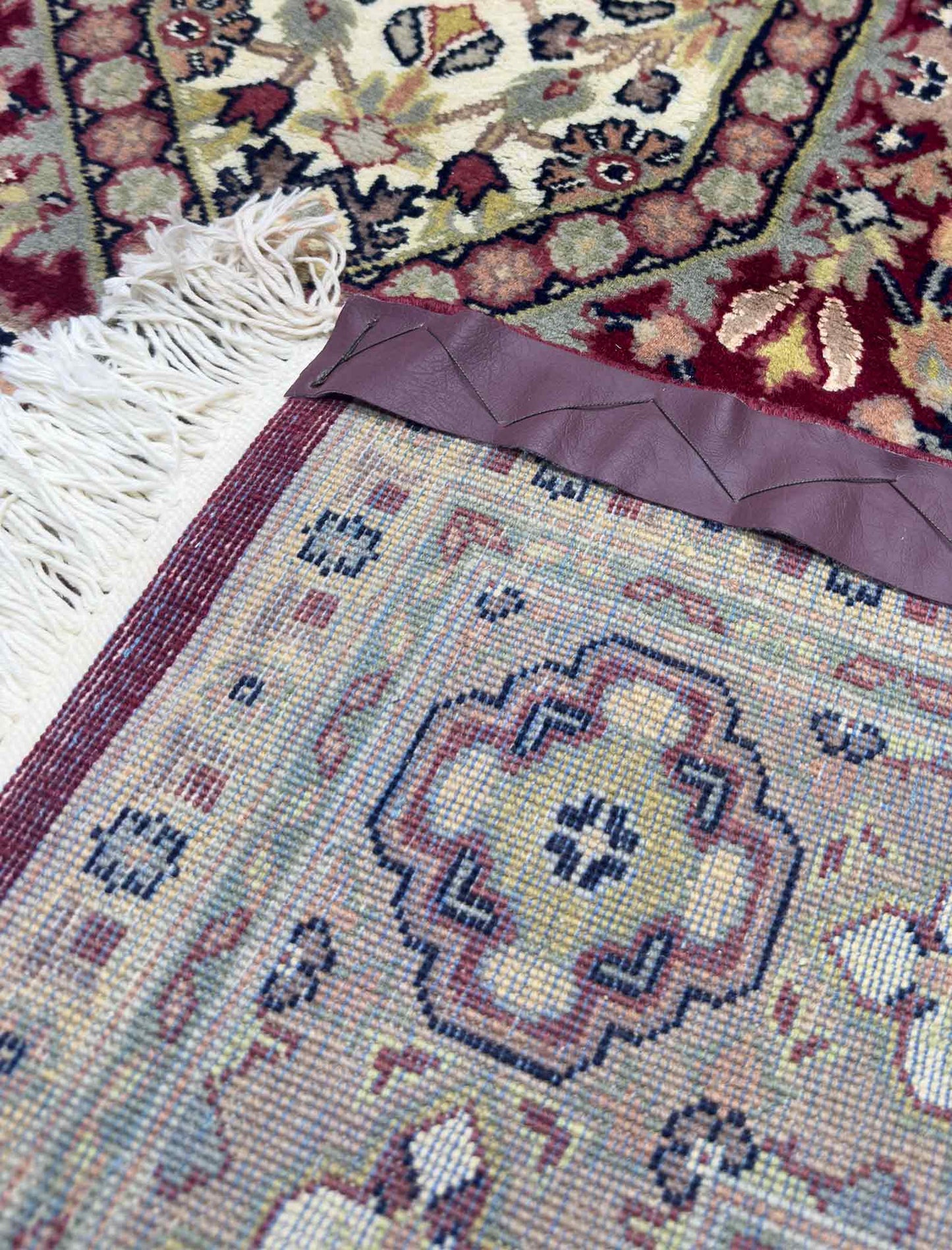 Mahi Senneh Rug - 4 x 6 ft