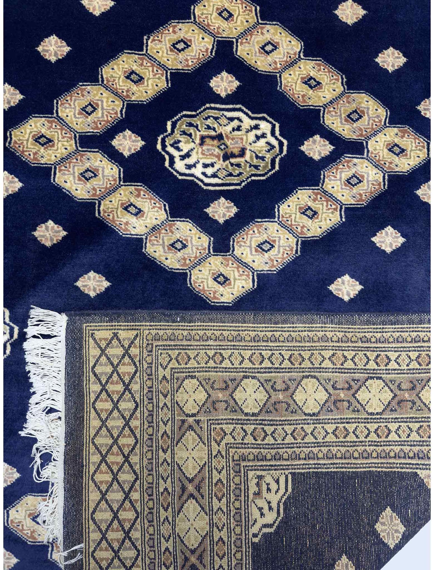 Ali-baba Rug - 4.5 x 7 ft