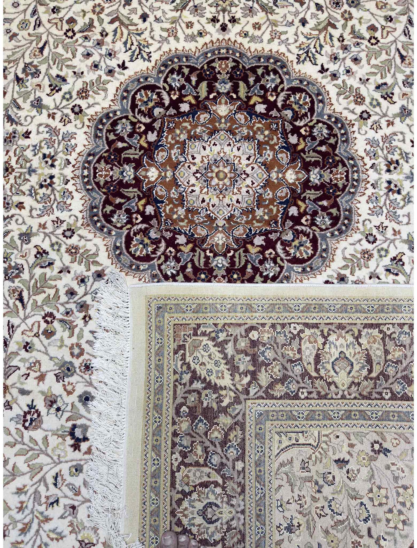 Tree of Life Rug - 6 x 9 ft