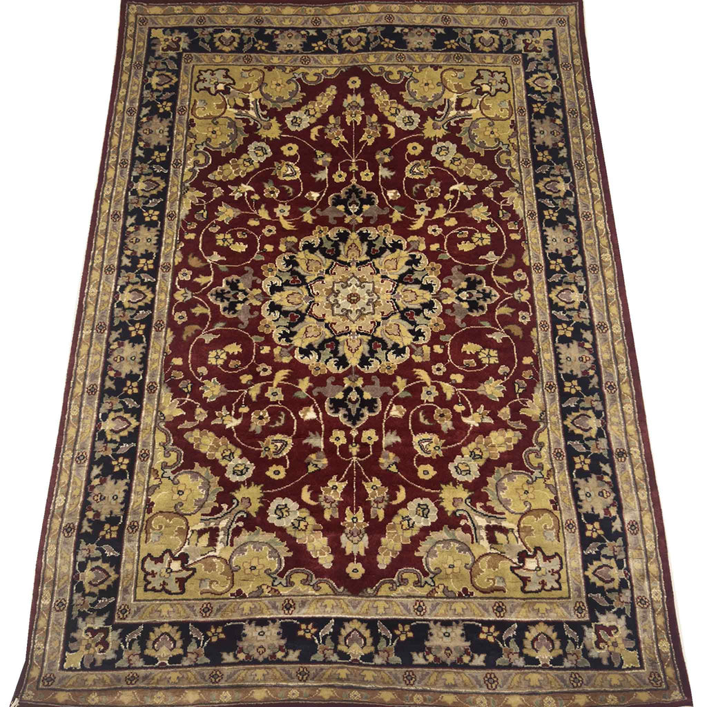 Kashan Floral Rug - 6 x 4 ft