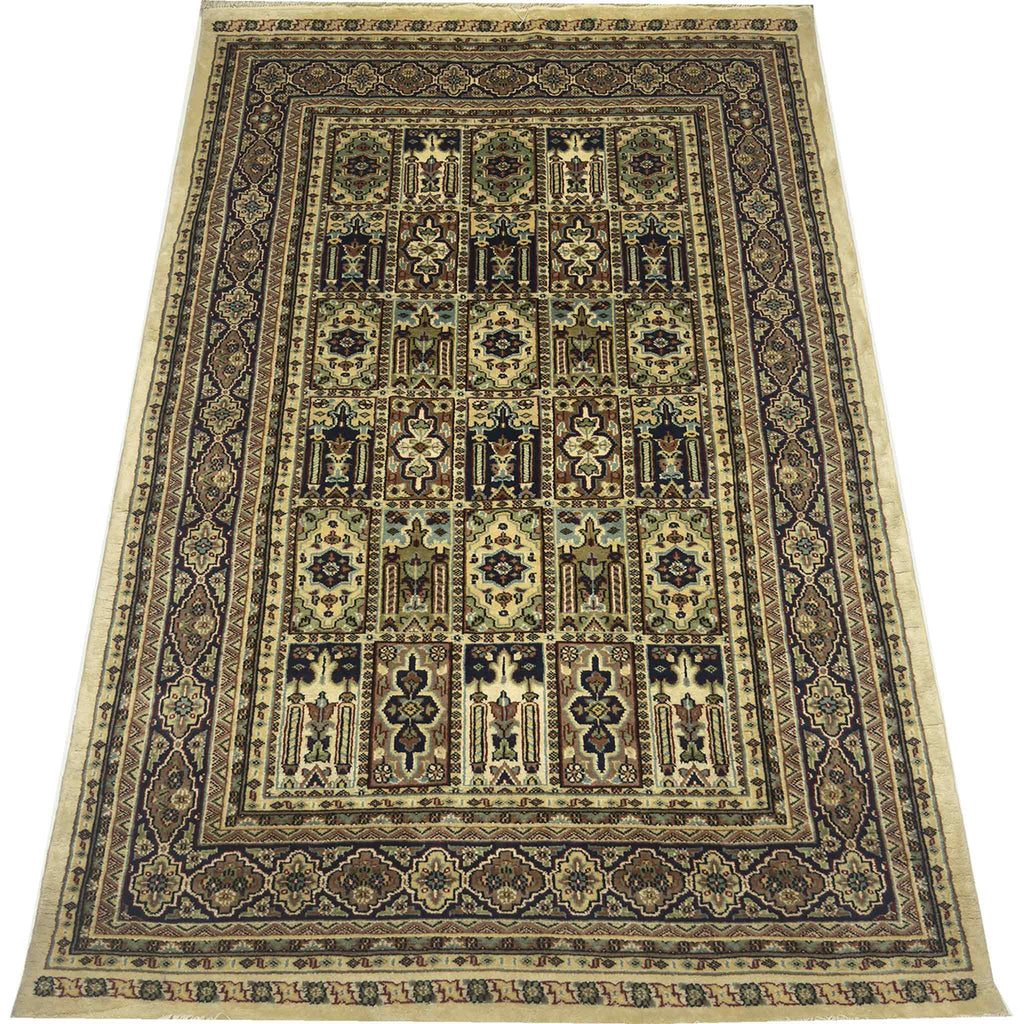 Bakhtiari Khesti Rug - 6 x 4 ft